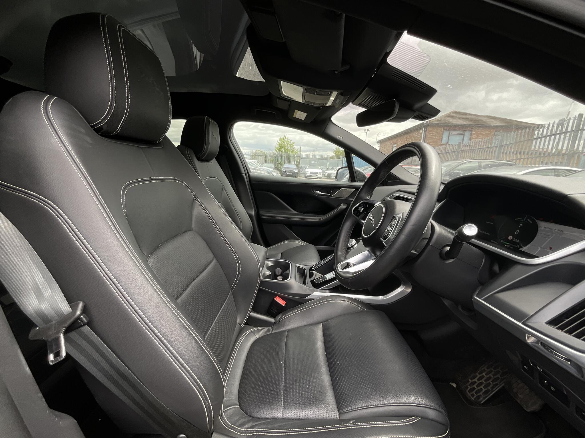 Jaguar I-Pace view 9