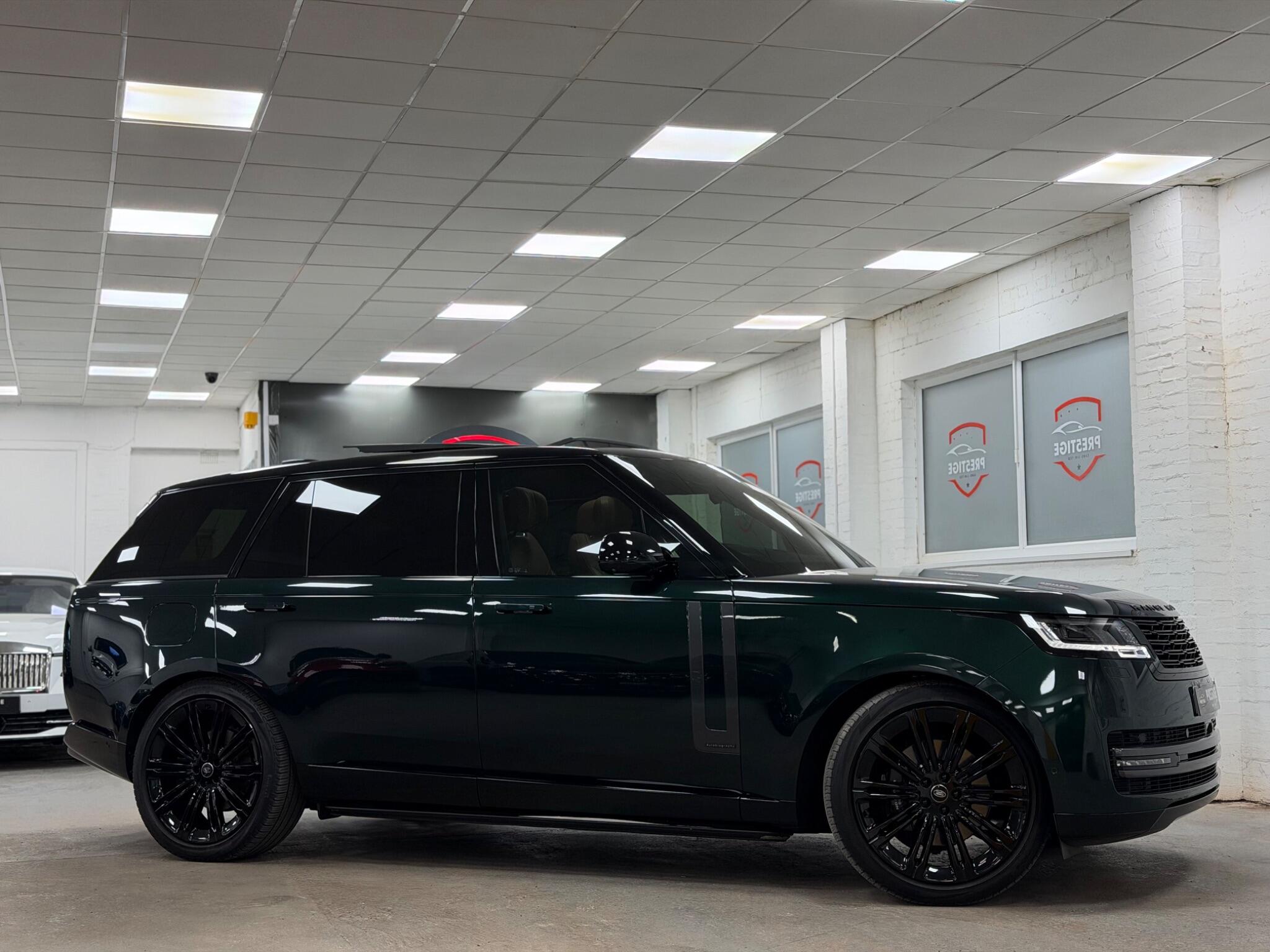 Land Rover Range Rover view 5