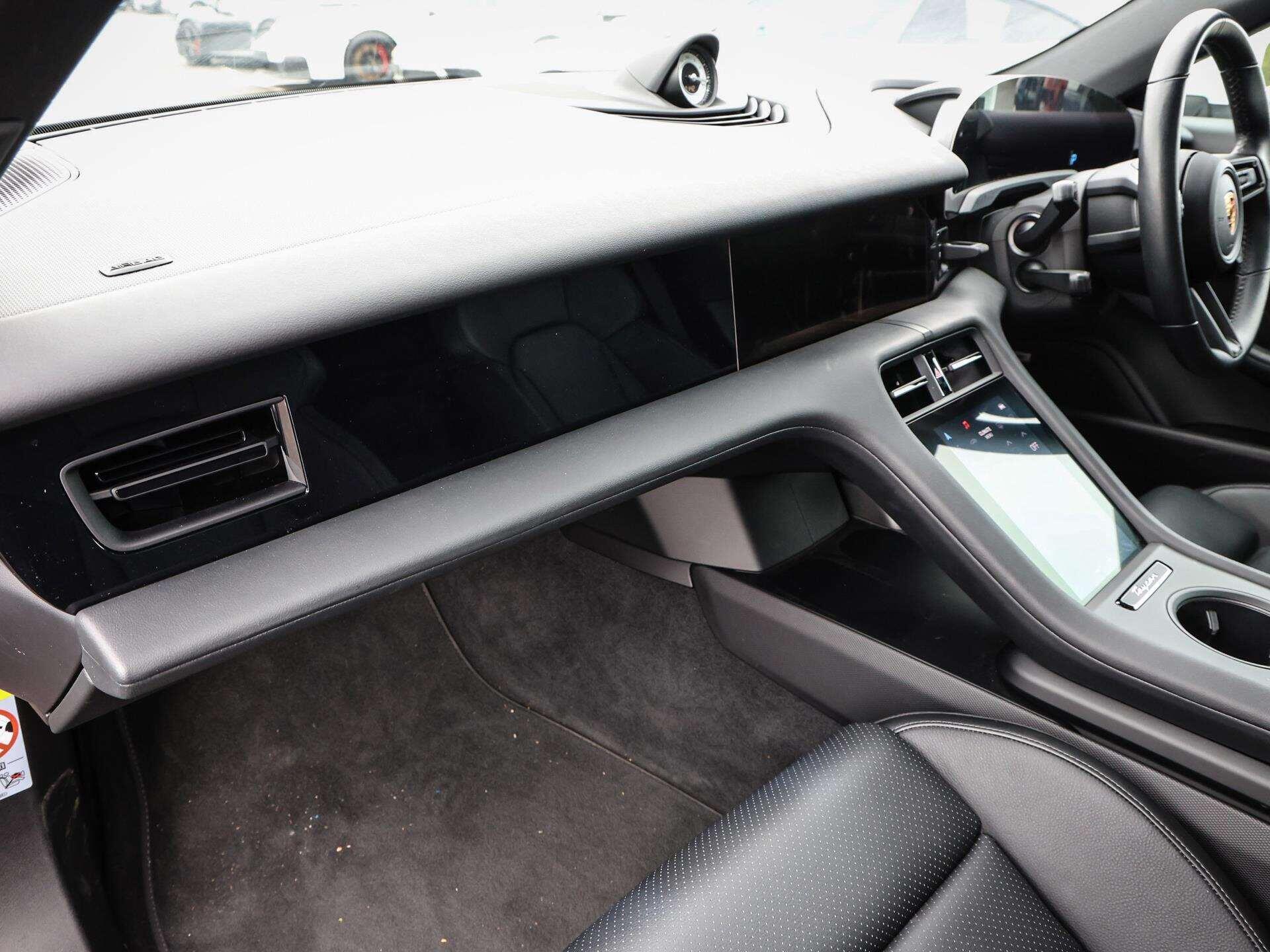 Porsche Taycan view 12