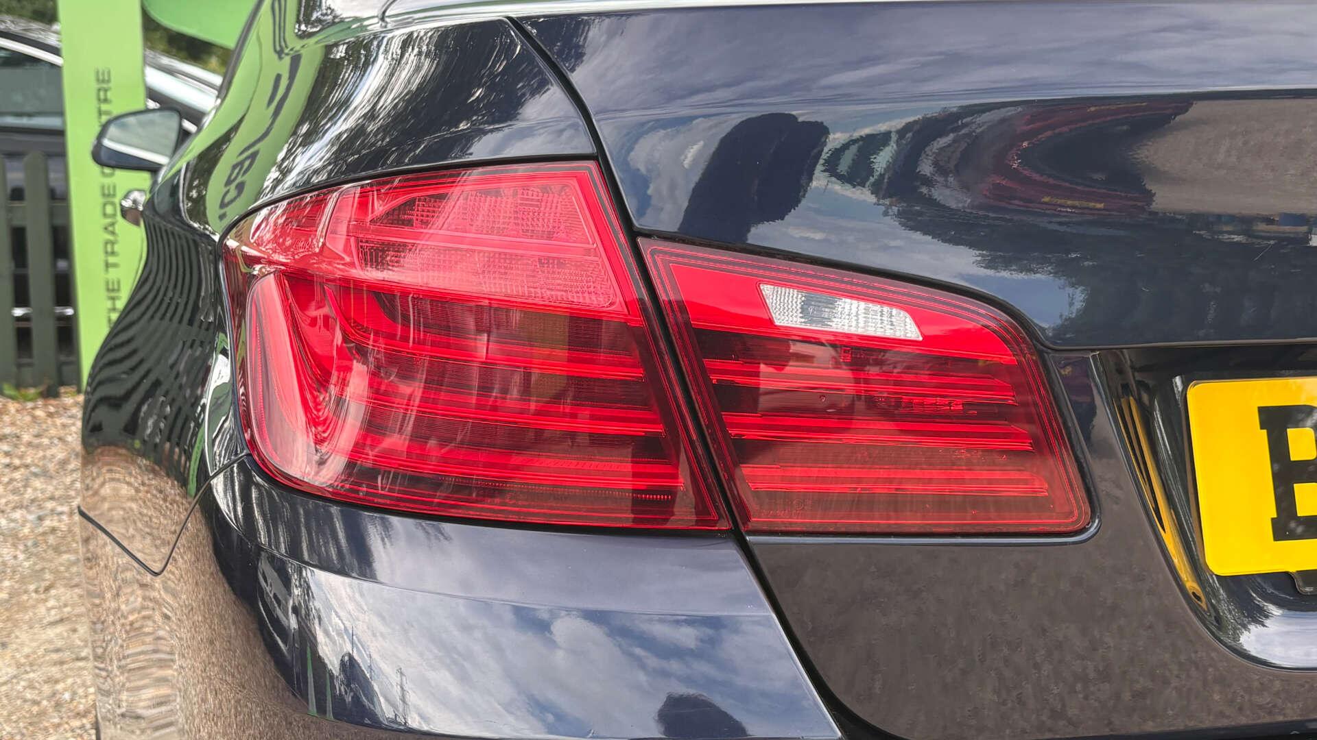 BMW 5 Series view 48