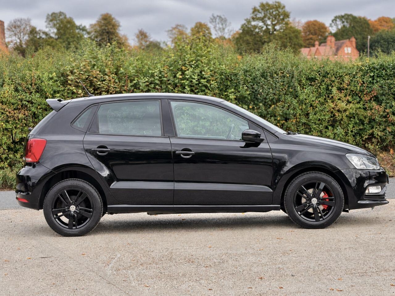 Volkswagen Polo view 10
