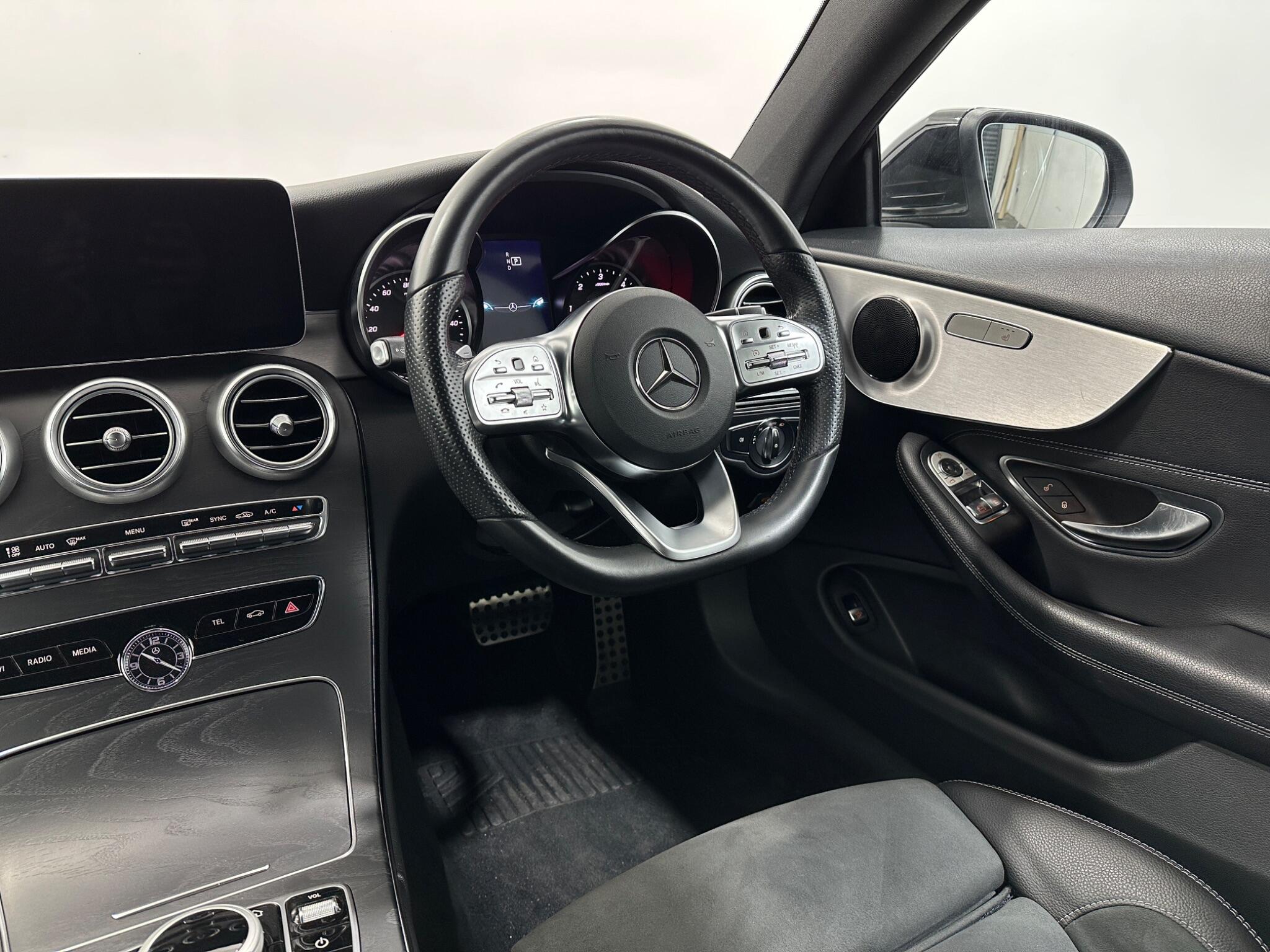 Mercedes-Benz C-Class view 12