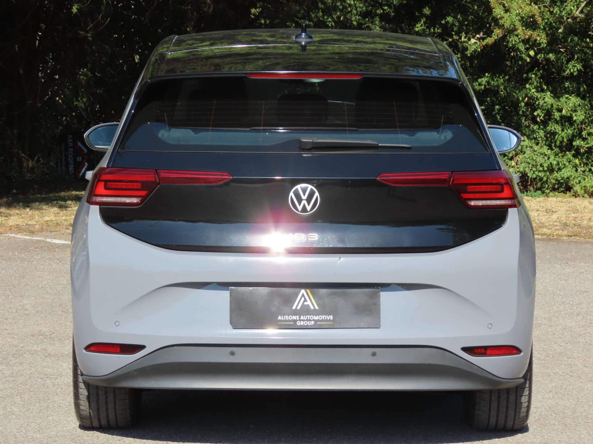 Volkswagen ID.3 view 5