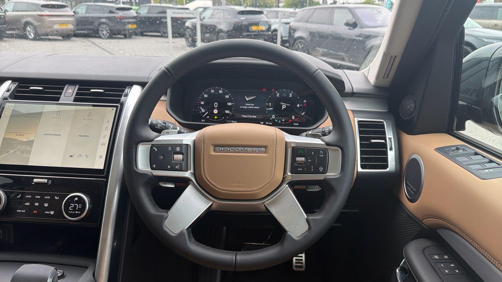 Land Rover Discovery view 32
