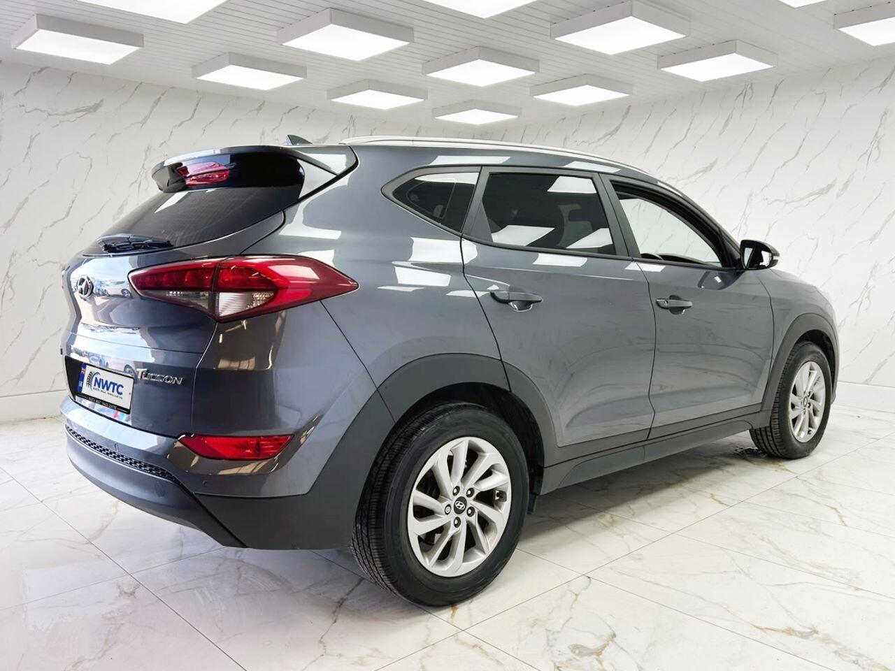 Hyundai Tucson view 9