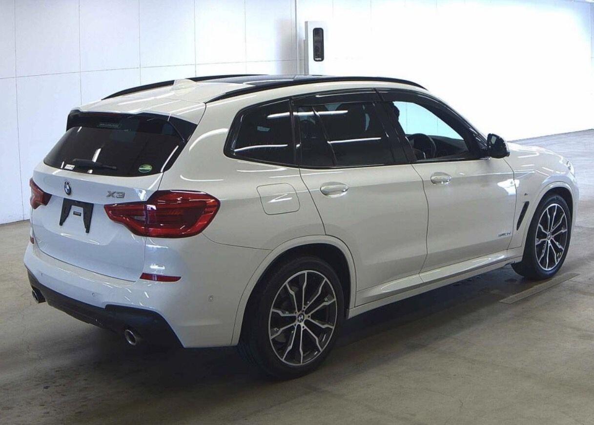 BMW X3 view 4