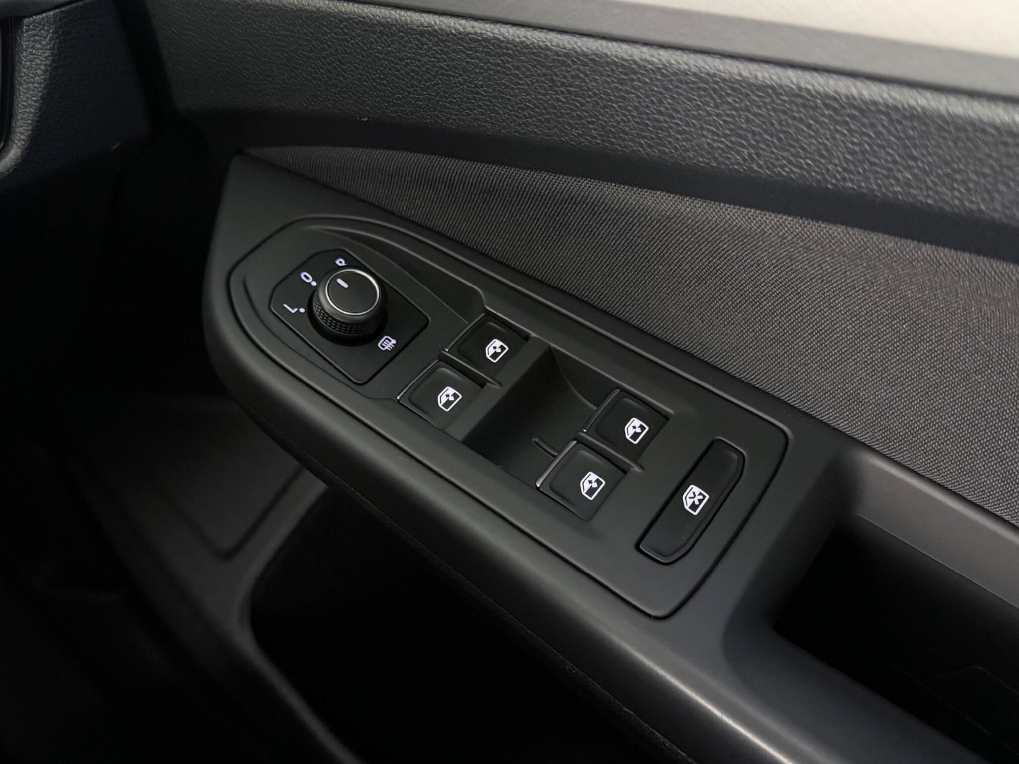 Volkswagen Golf view 29