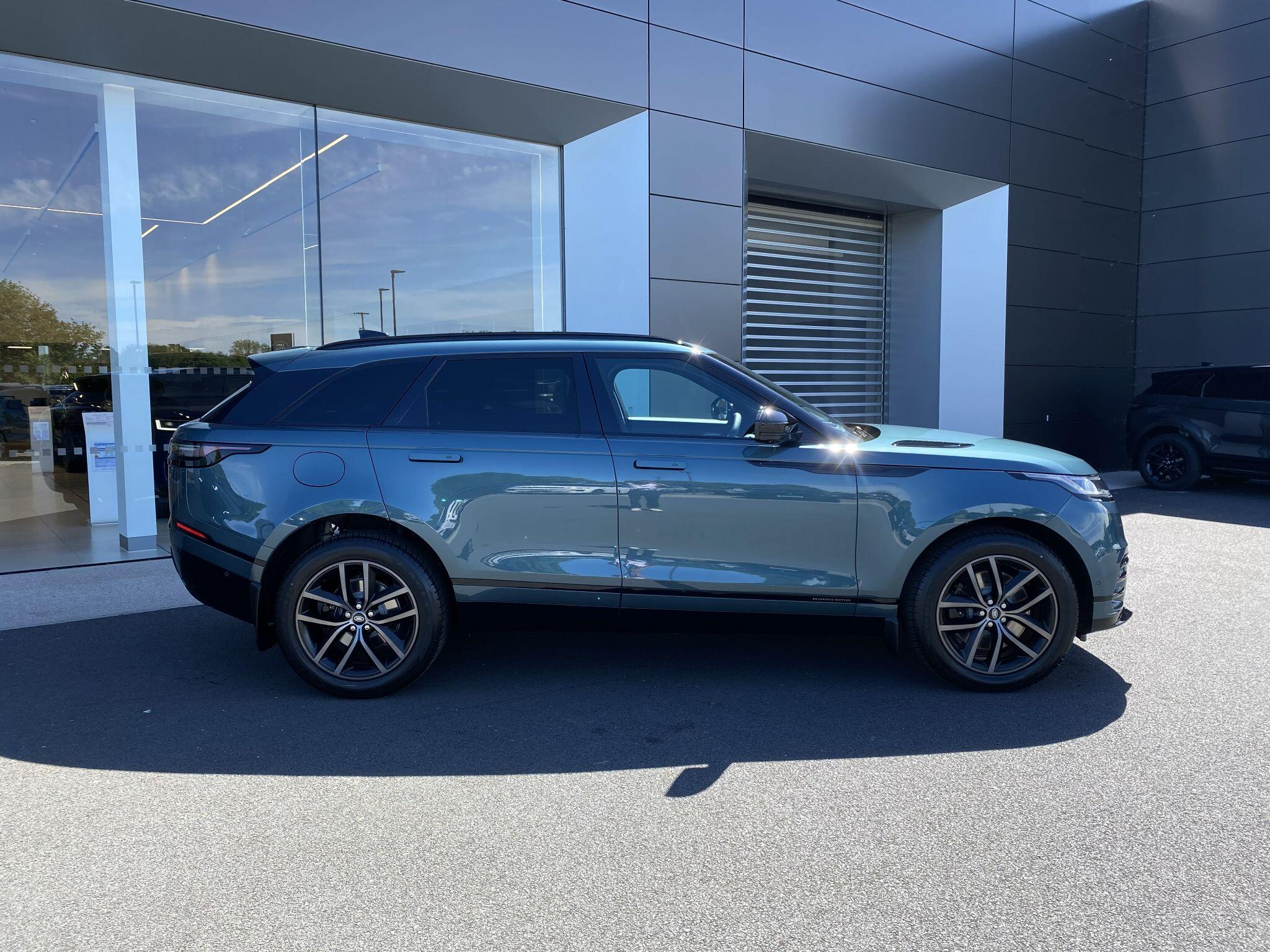 Land Rover Range Rover Velar view 6