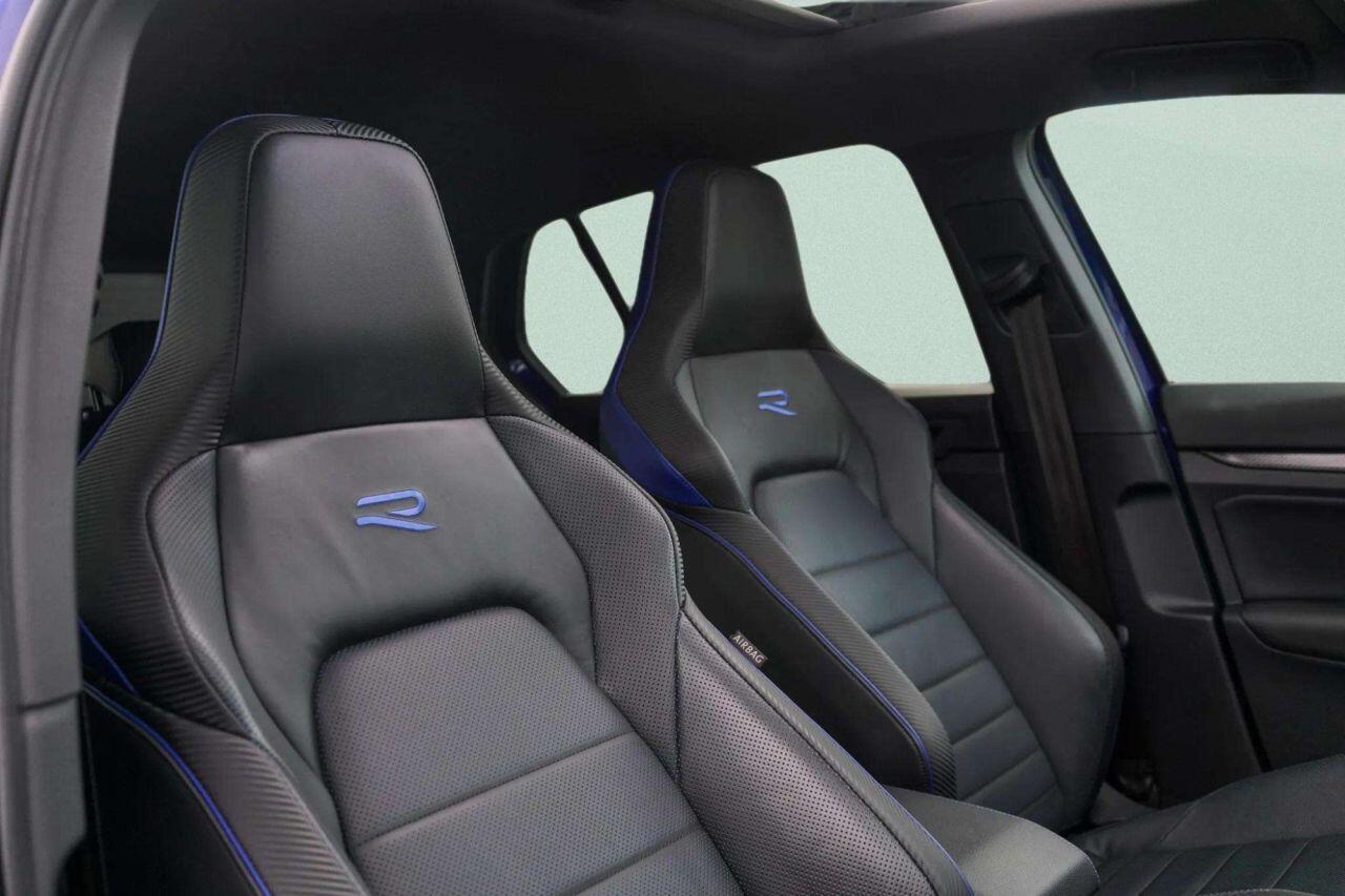 Volkswagen Golf view 23