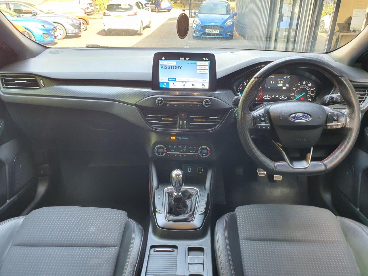 Ford Focus view 2