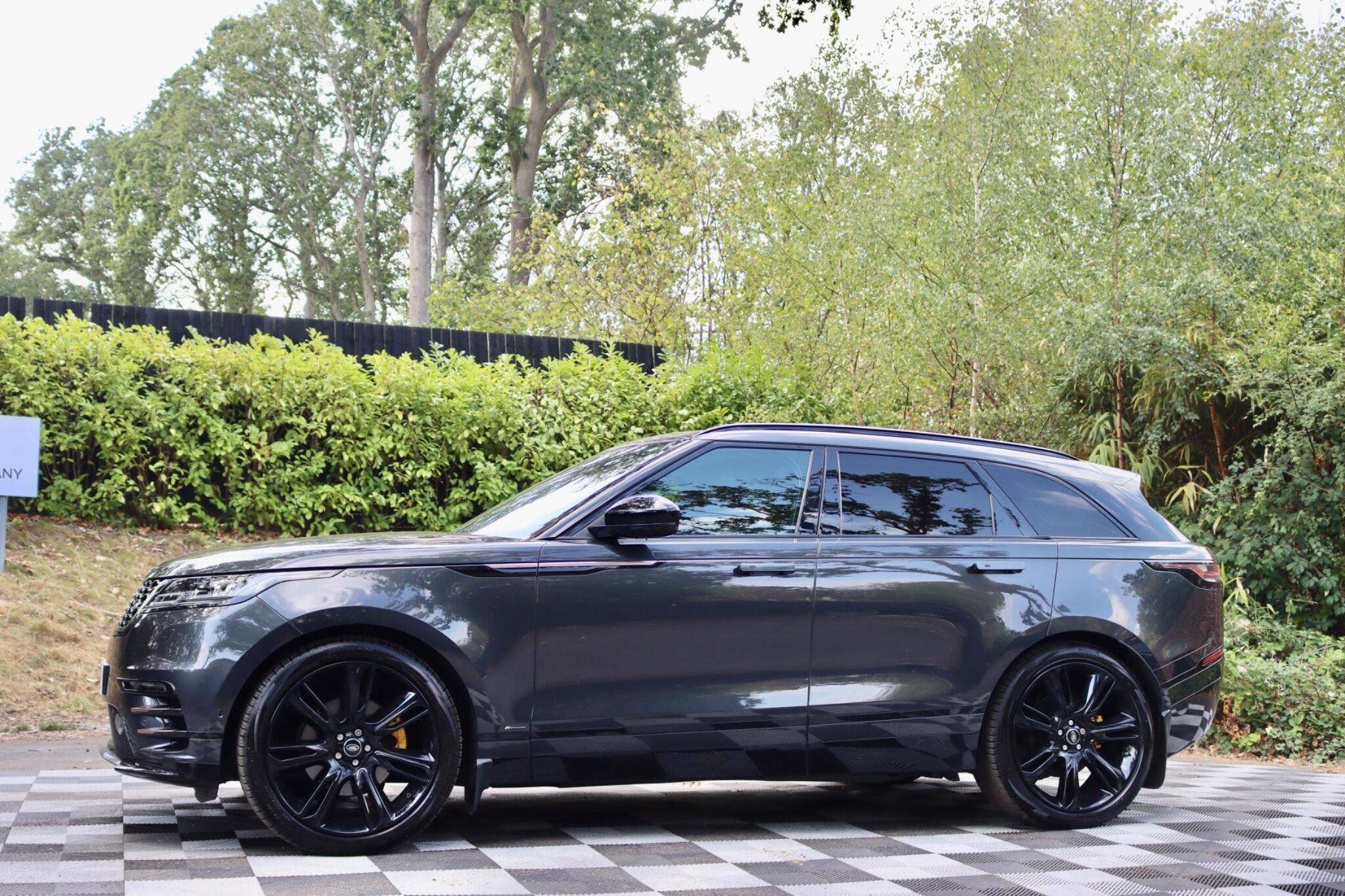 Land Rover Range Rover Velar view 14