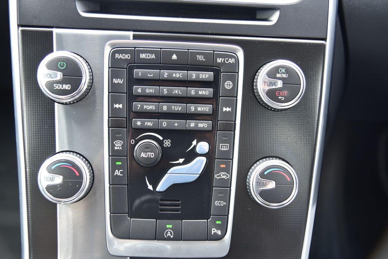 Volvo S60 view 37
