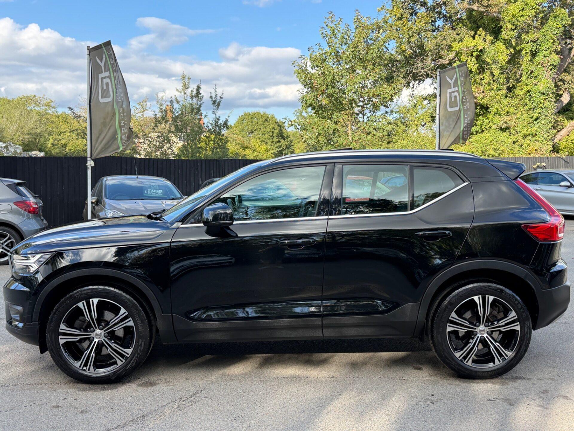 Volvo XC40 view 10
