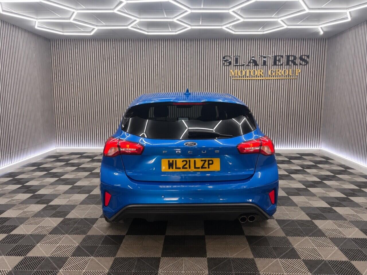 Ford Focus view 13