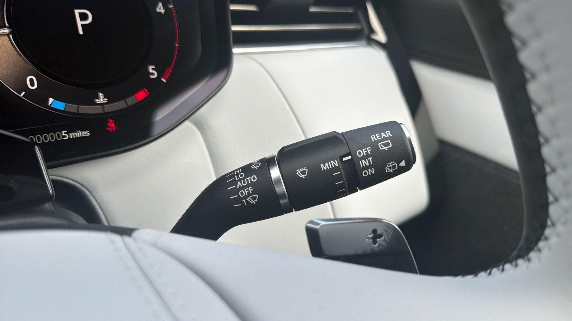 Land Rover Range Rover Sport view 14