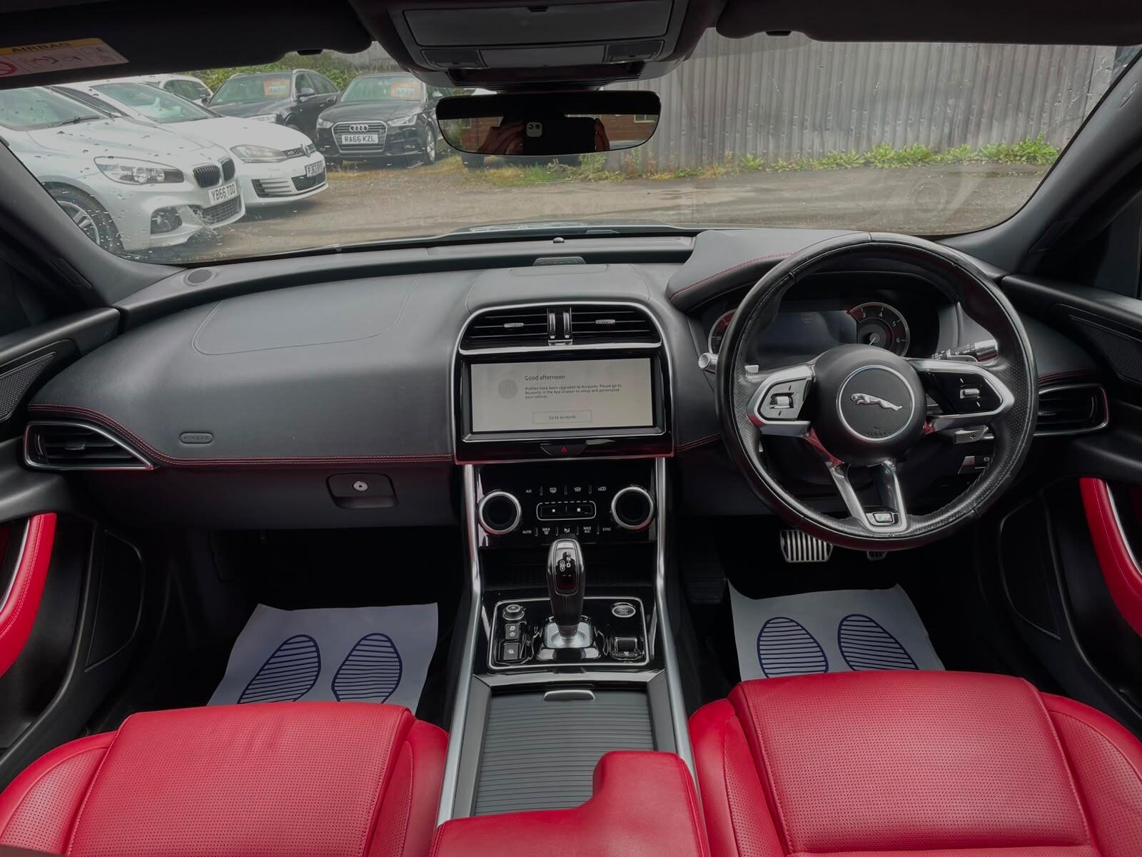 Jaguar XE view 18