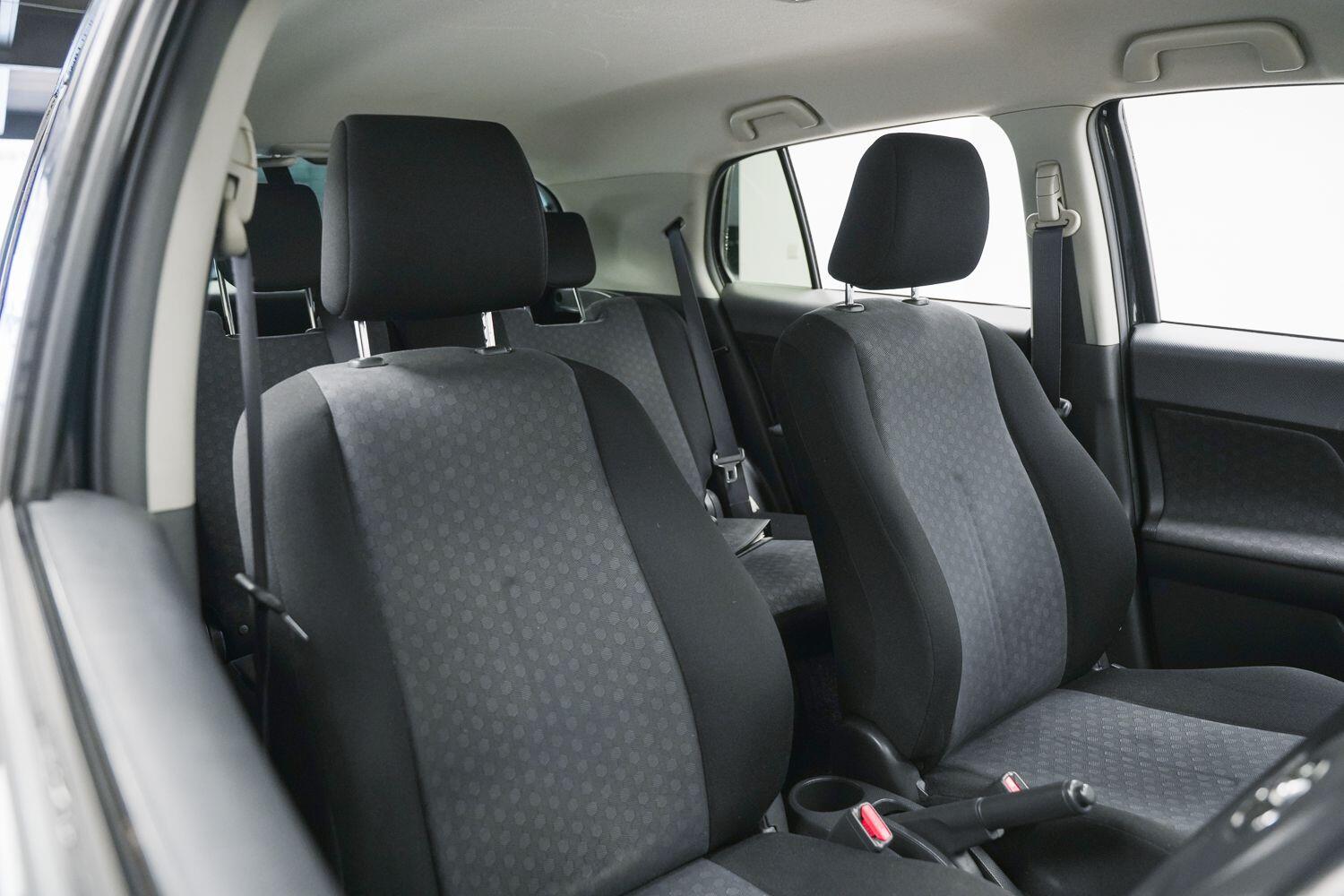 Toyota Urban Cruiser view 11