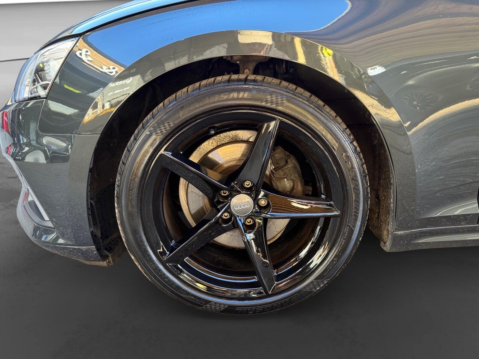 Audi A5 view 24