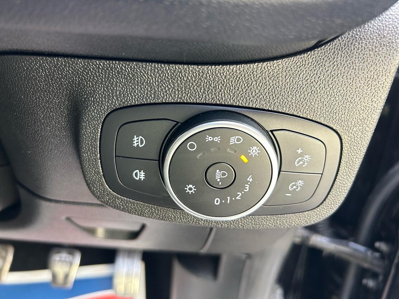 Ford Fiesta view 19