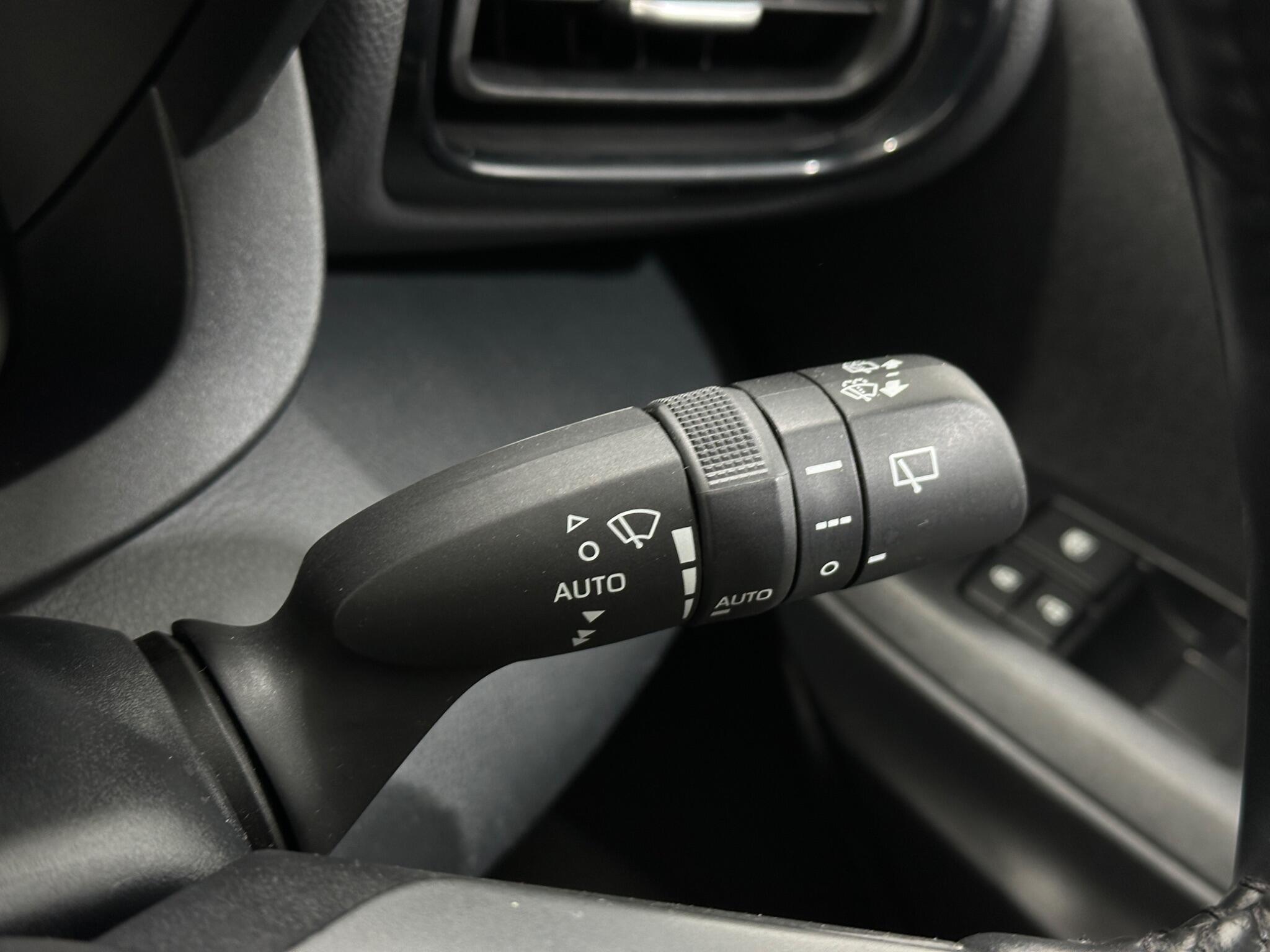 Toyota Yaris view 17