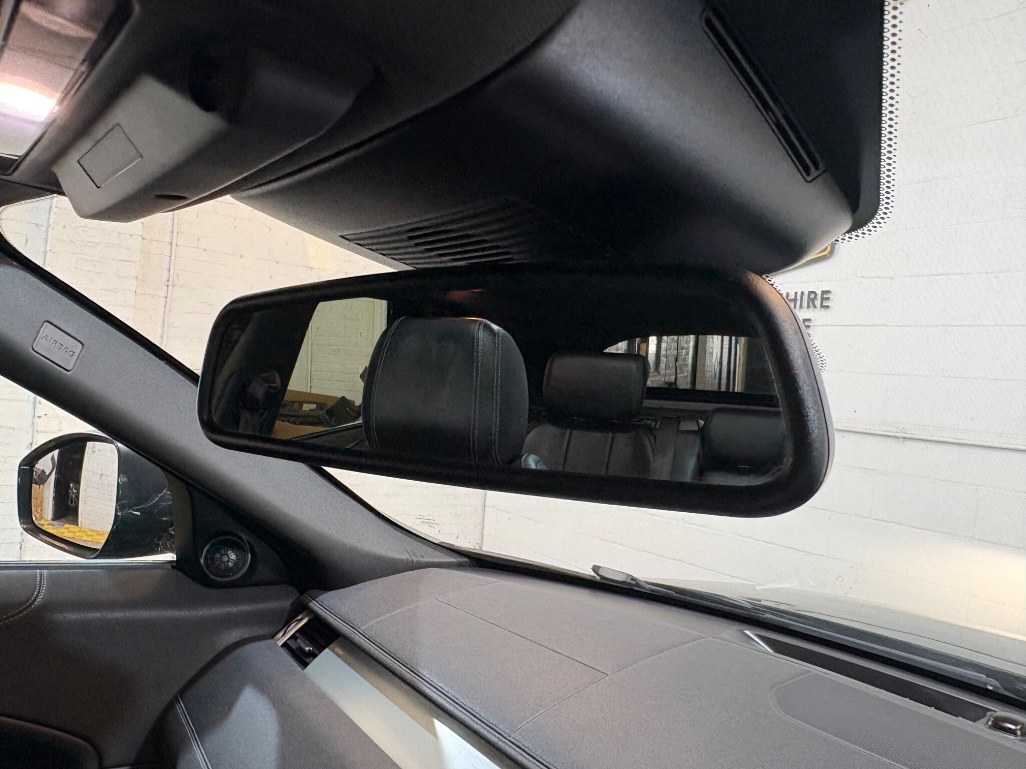 Land Rover Range Rover Evoque view 16