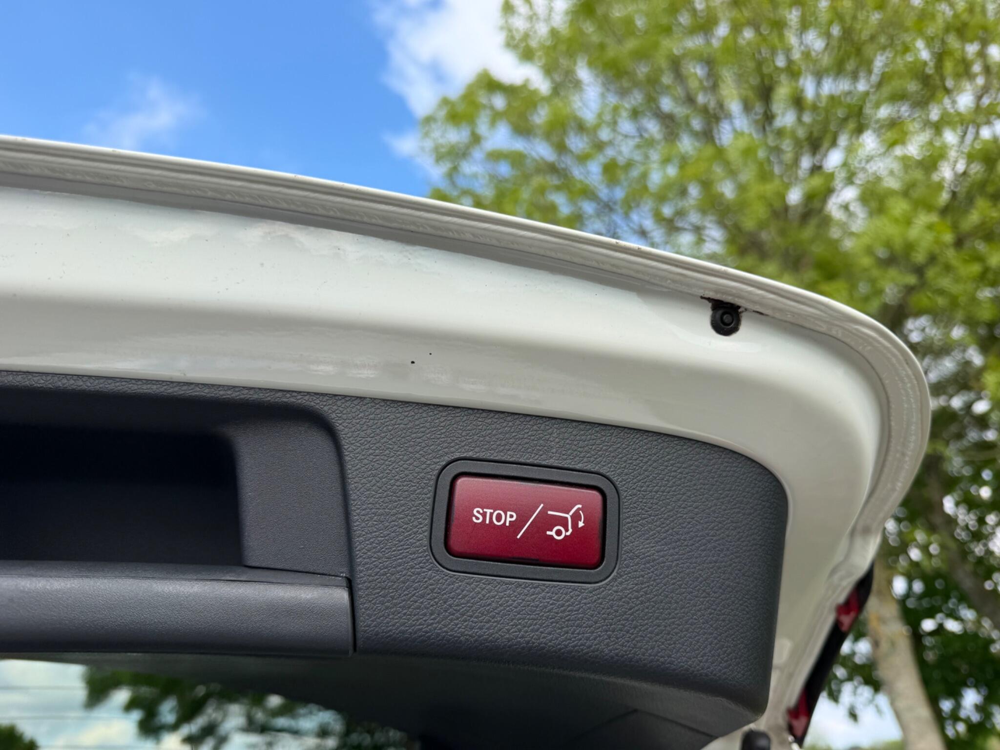Mercedes-Benz Gla view 54