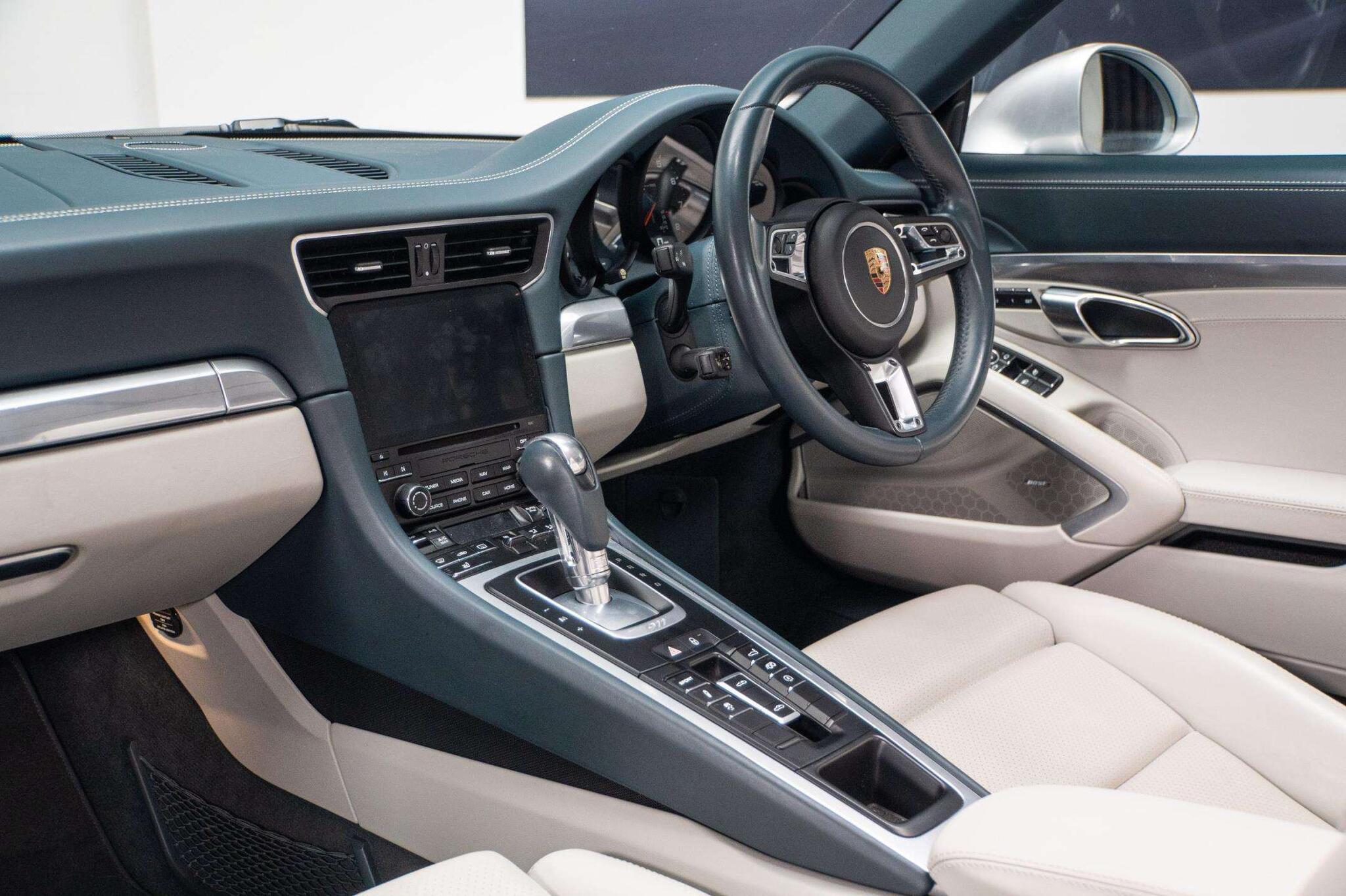 Porsche Targa view 23