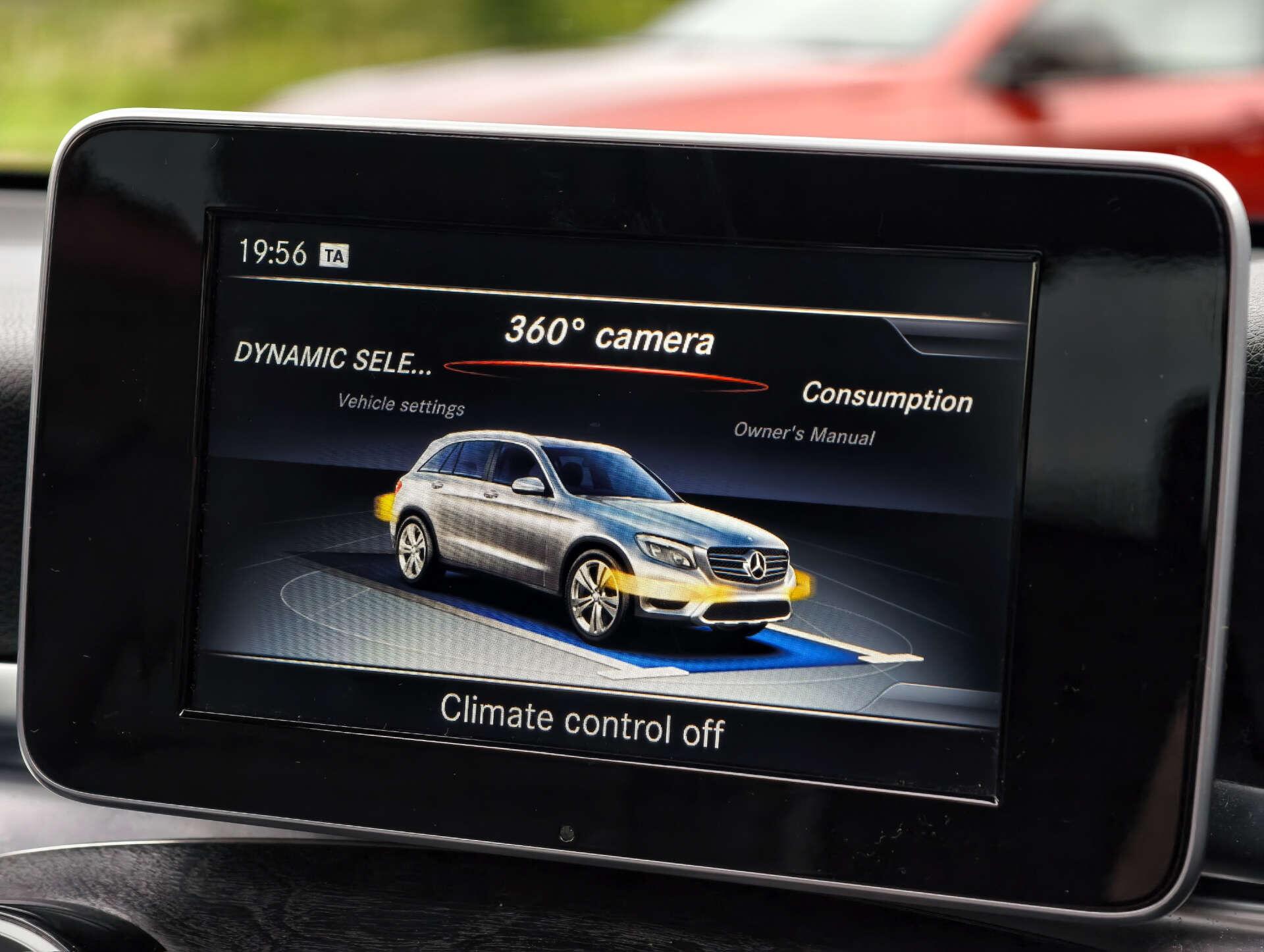 Mercedes-Benz GLC view 40