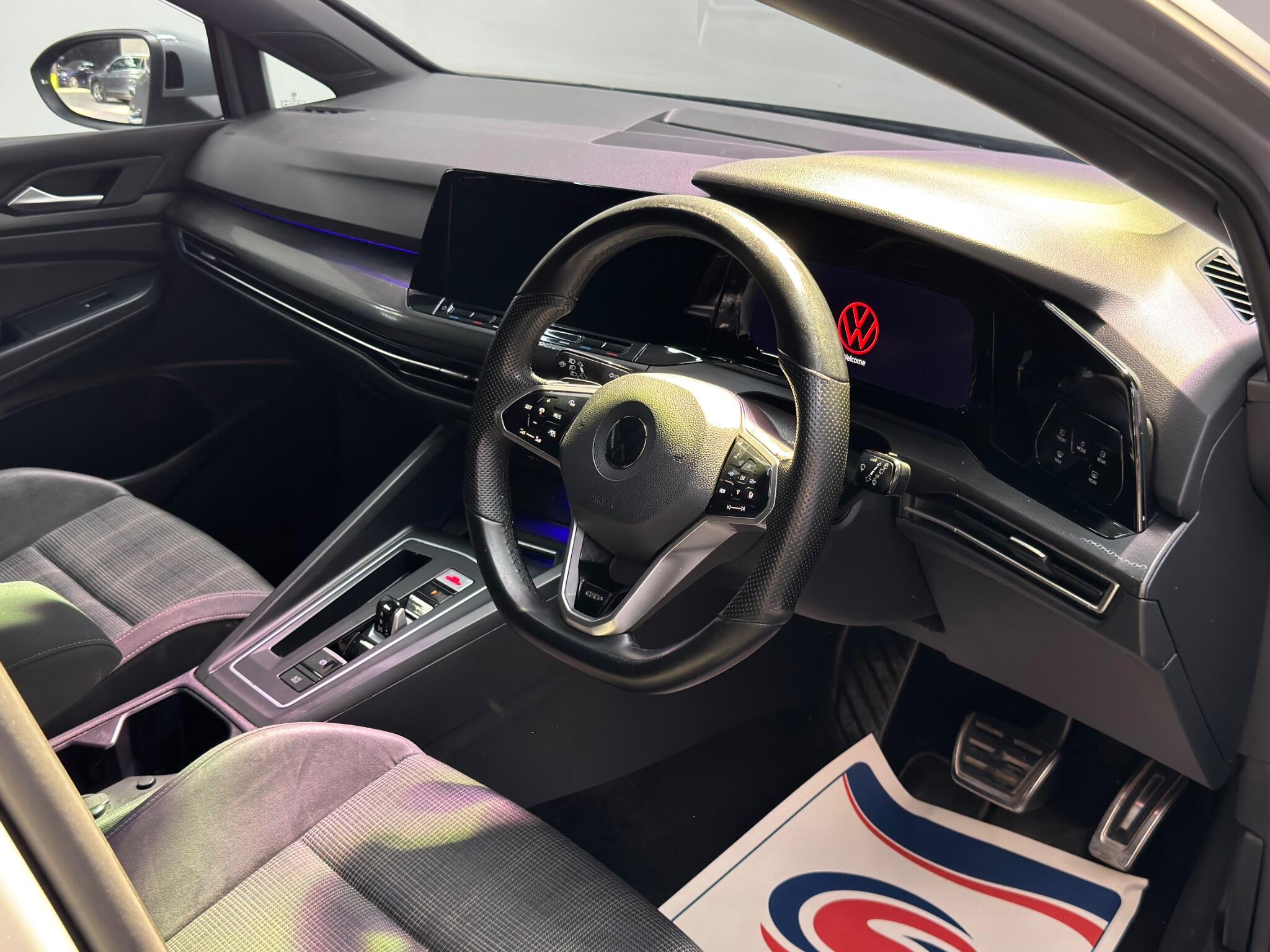 Volkswagen Golf view 50