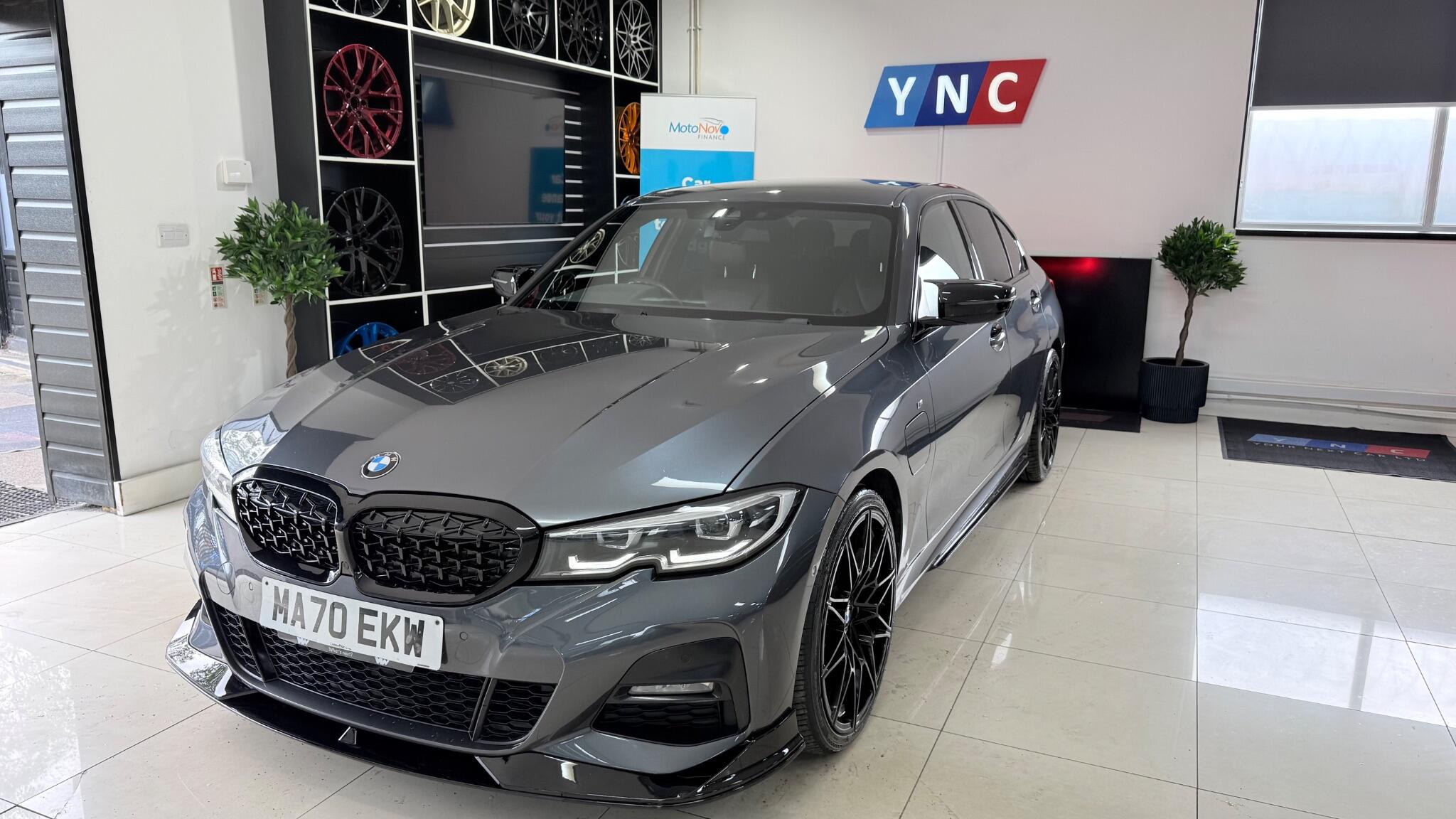 BMW 3 Series view 45