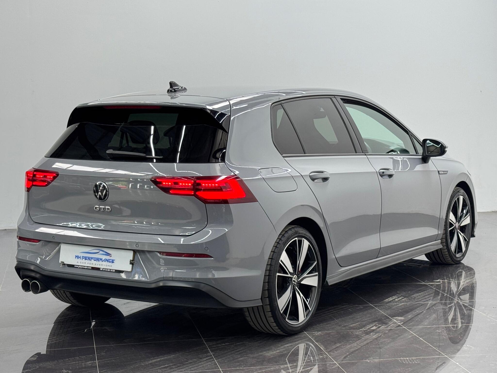 Volkswagen Golf view 9