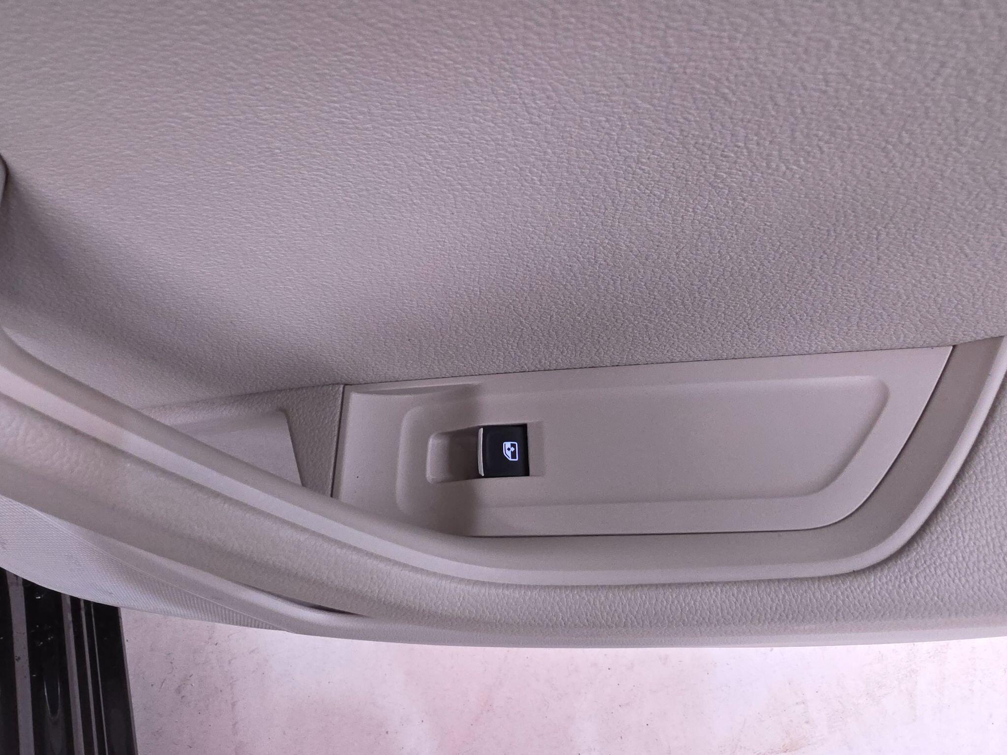 Skoda Superb view 22