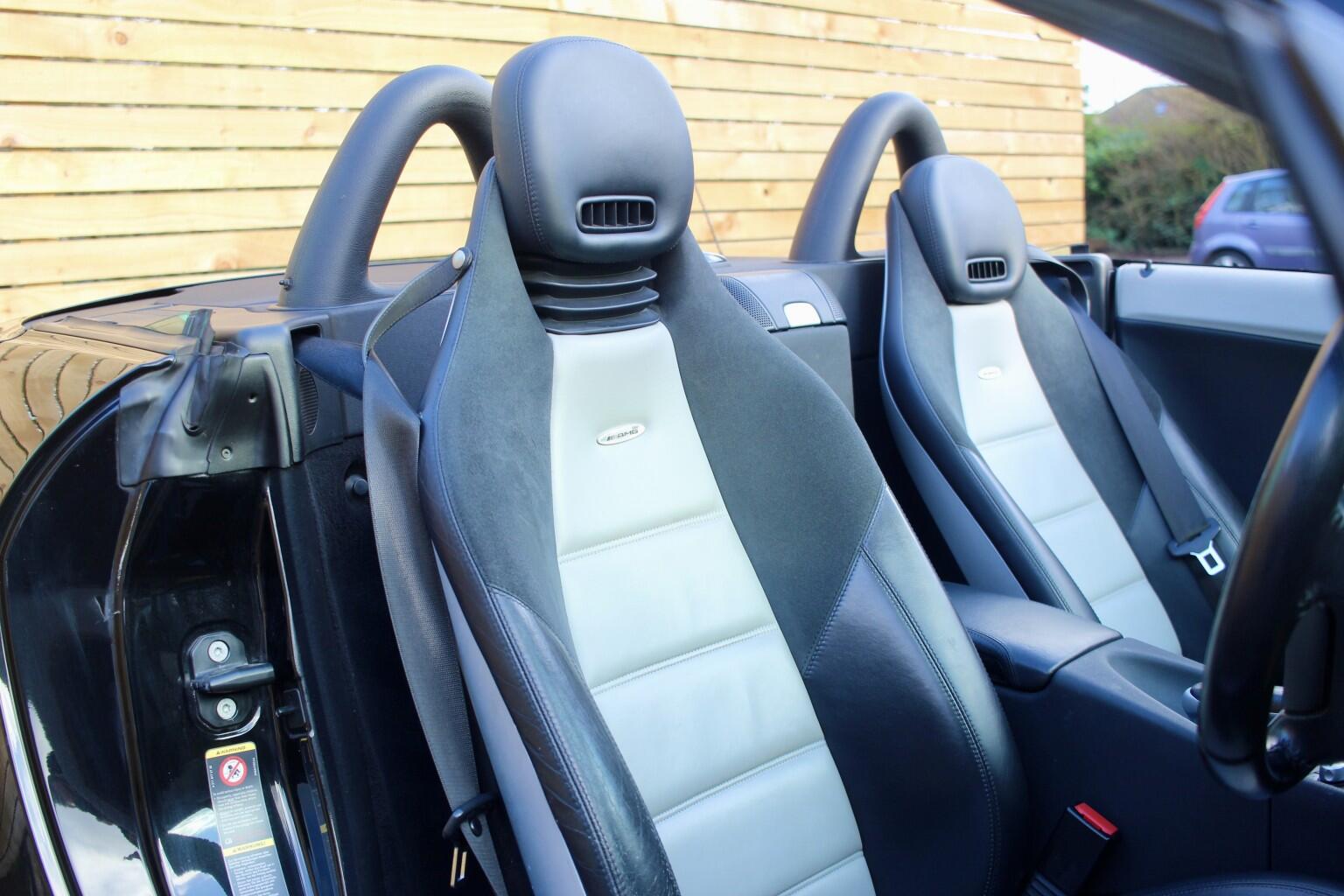 Mercedes-Benz SLK view 8