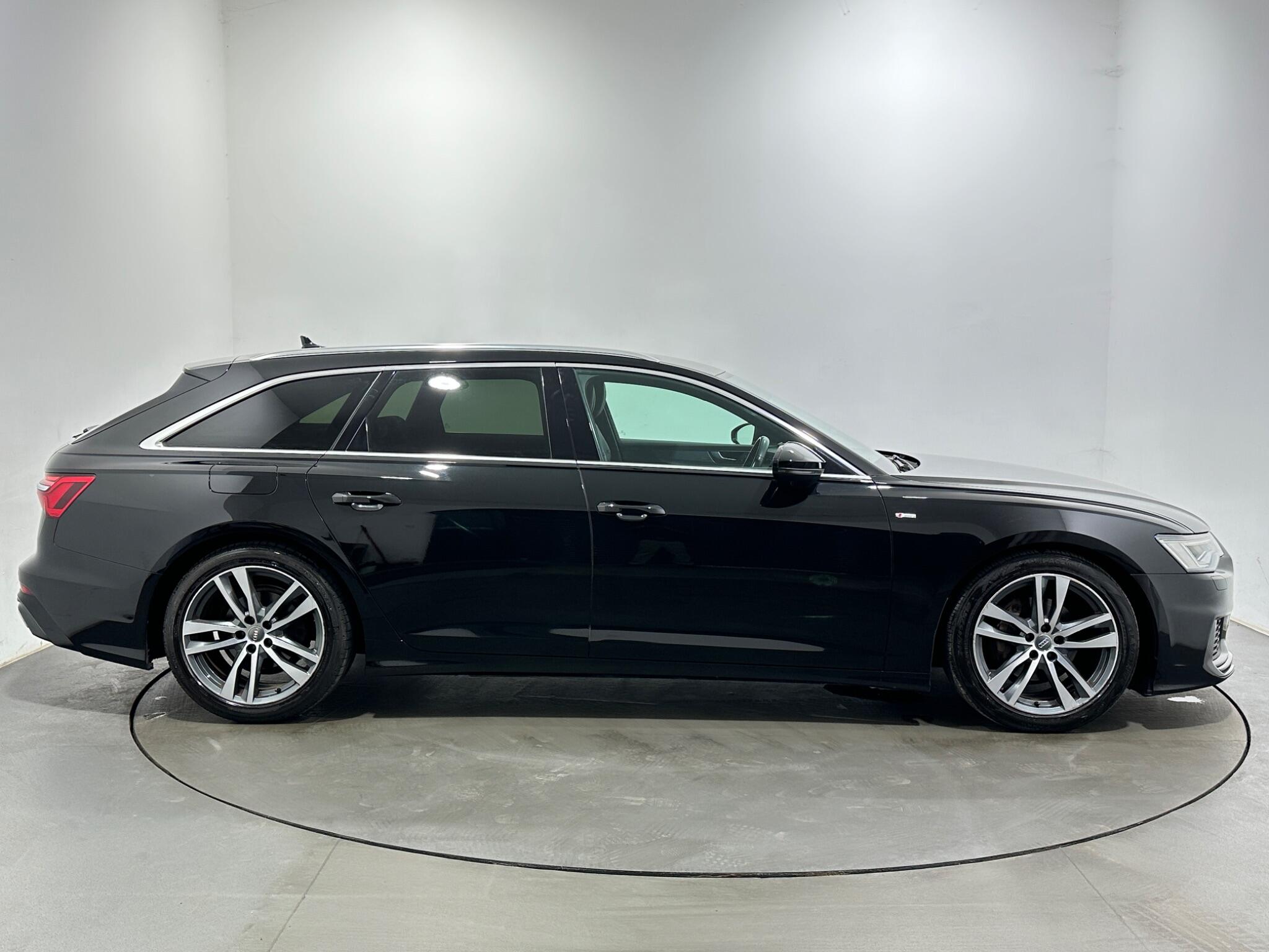 Audi A6 view 9