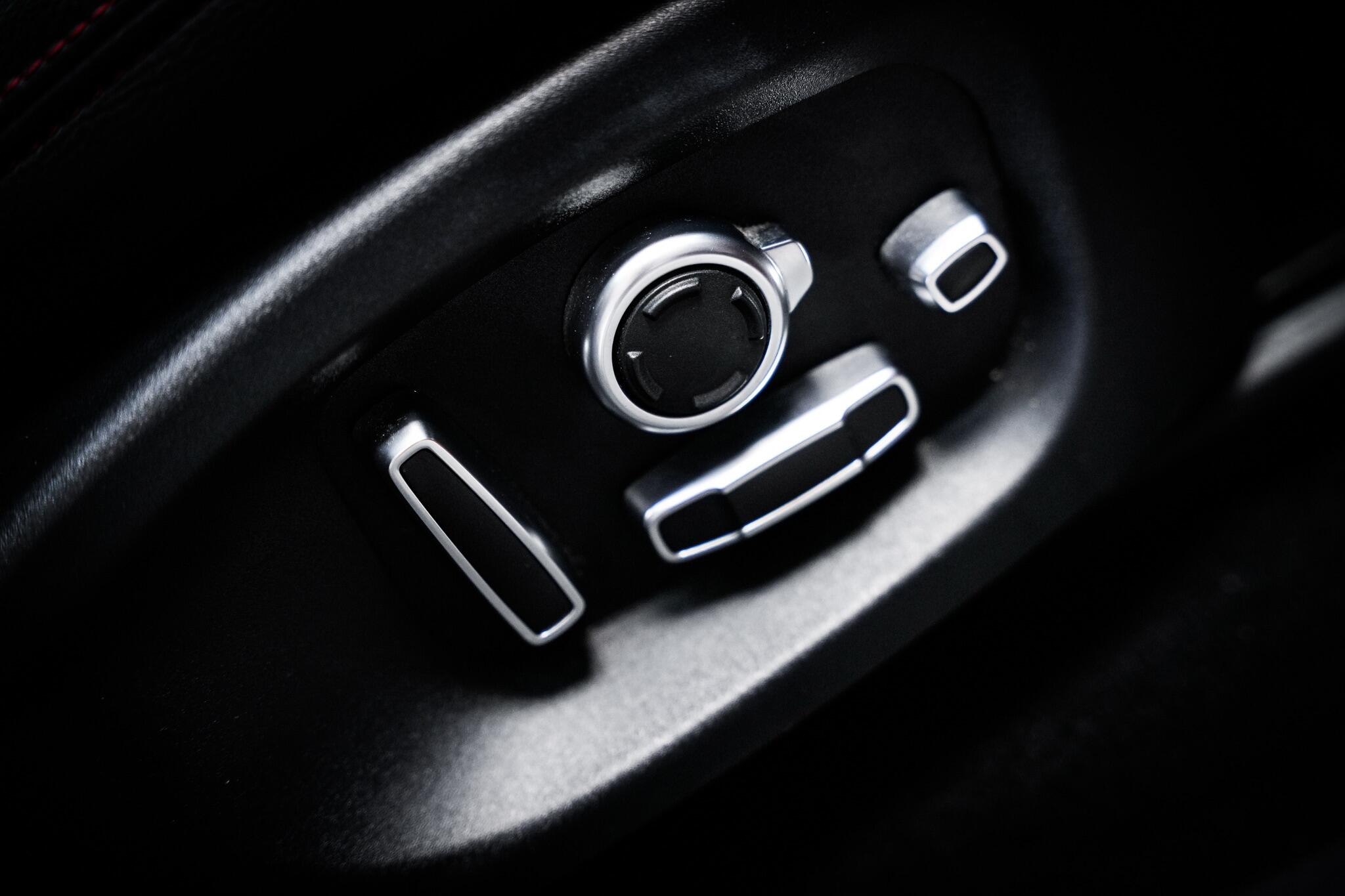Jaguar F-Pace view 55