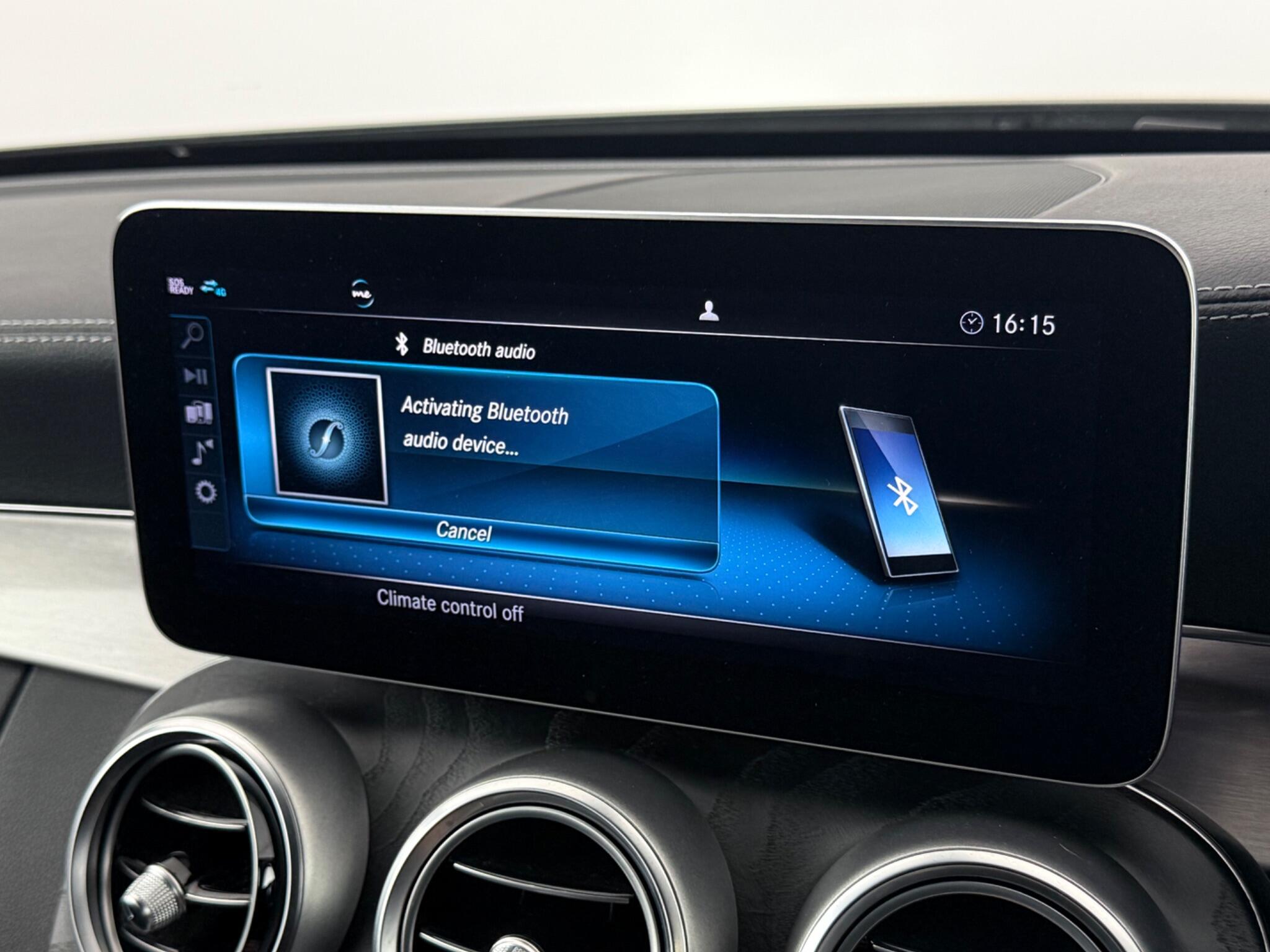 Mercedes-Benz C-Class view 27