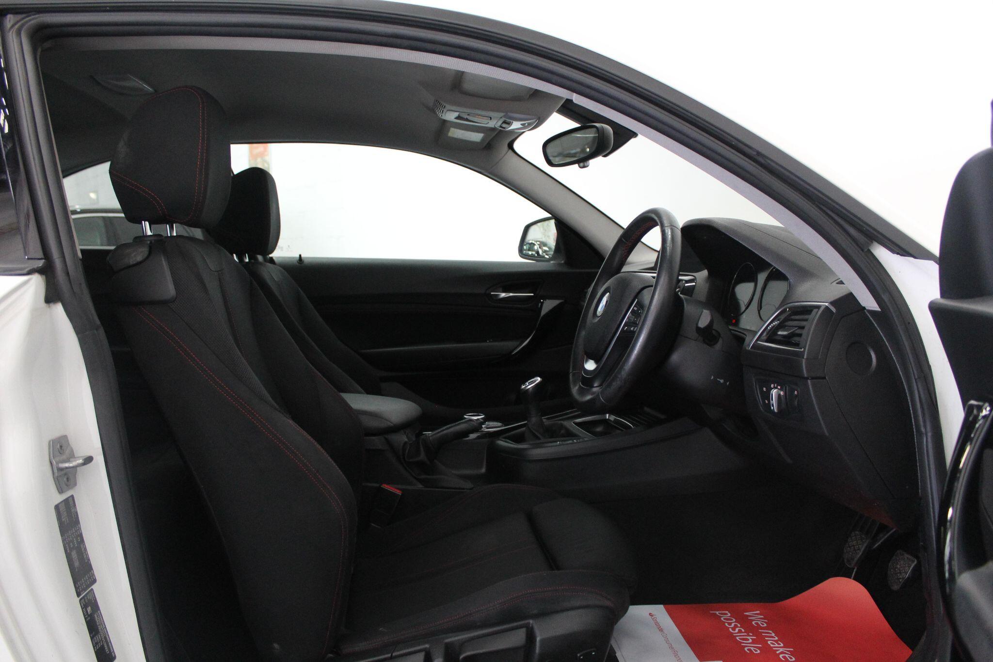 BMW 2 Series view 25