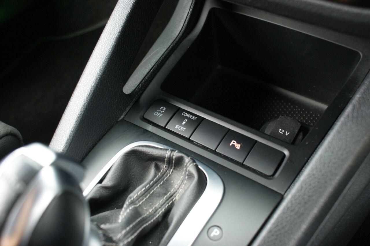Volkswagen Scirocco view 51