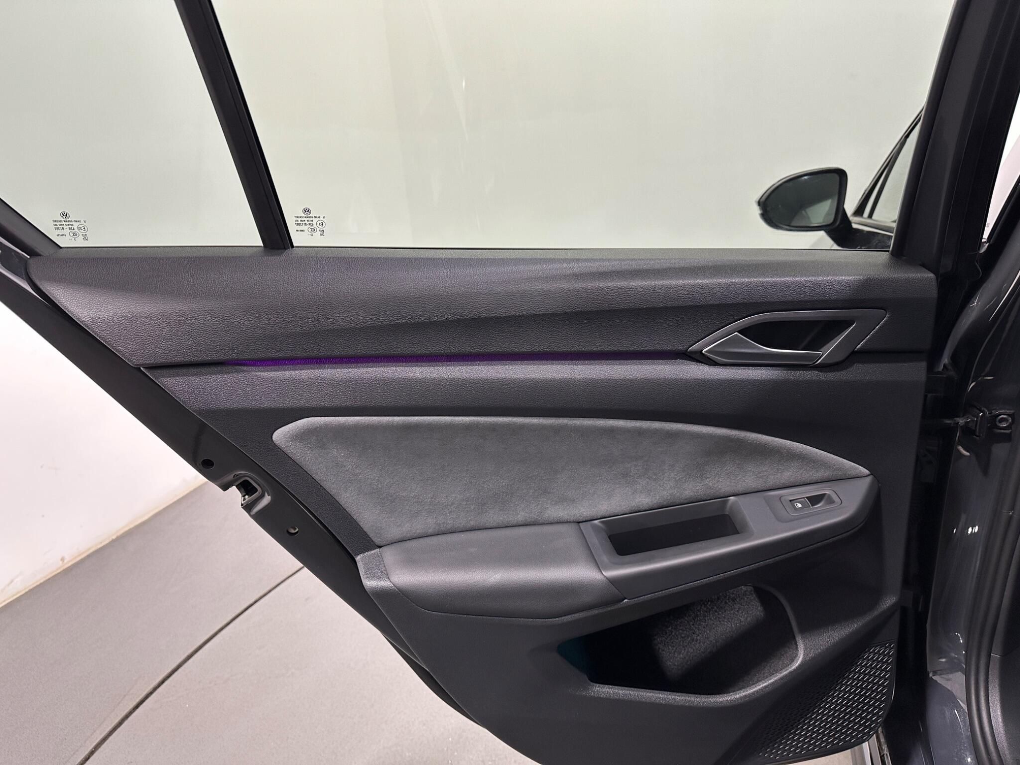Volkswagen Golf view 38