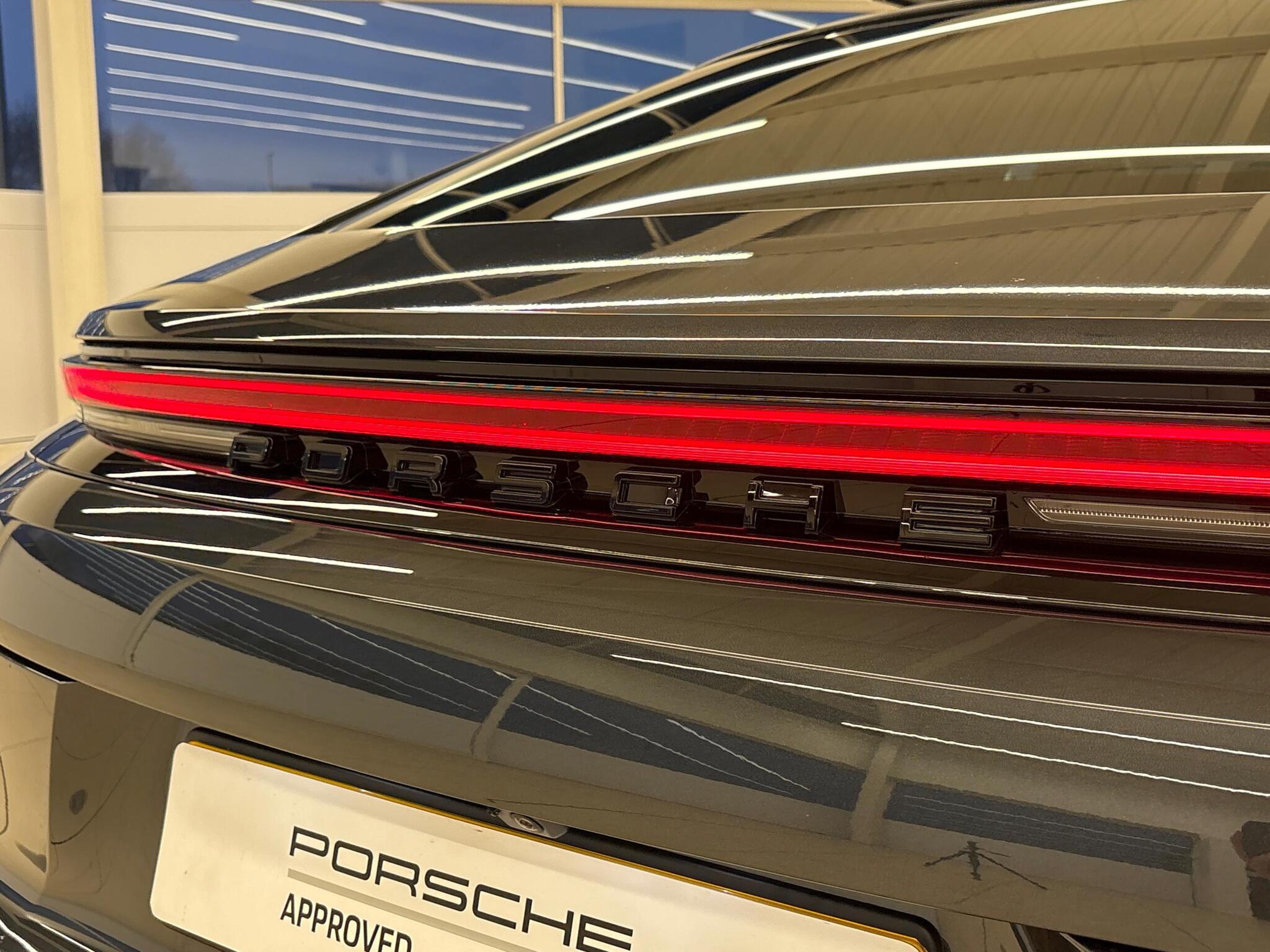 Porsche Panamera view 51