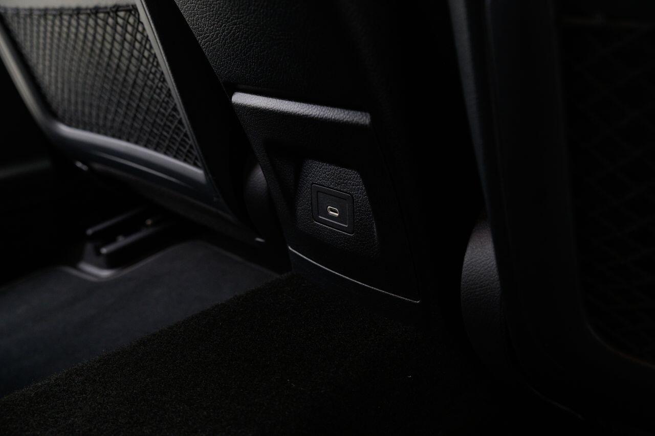 Mercedes-Benz CLA view 24
