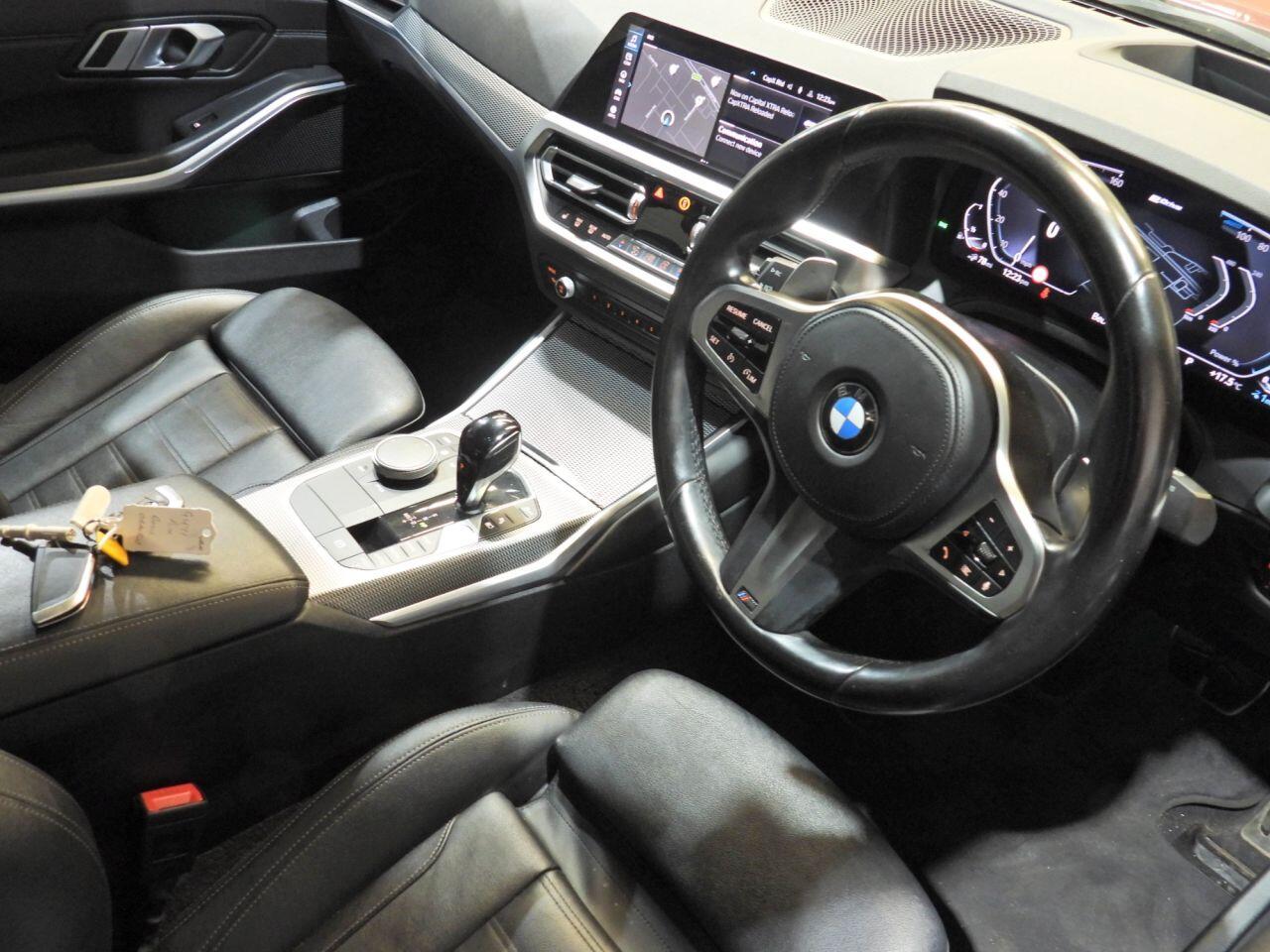 BMW 3 Series view 3