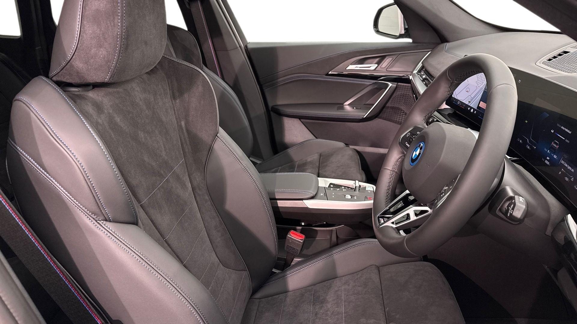 BMW Ix1 view 11