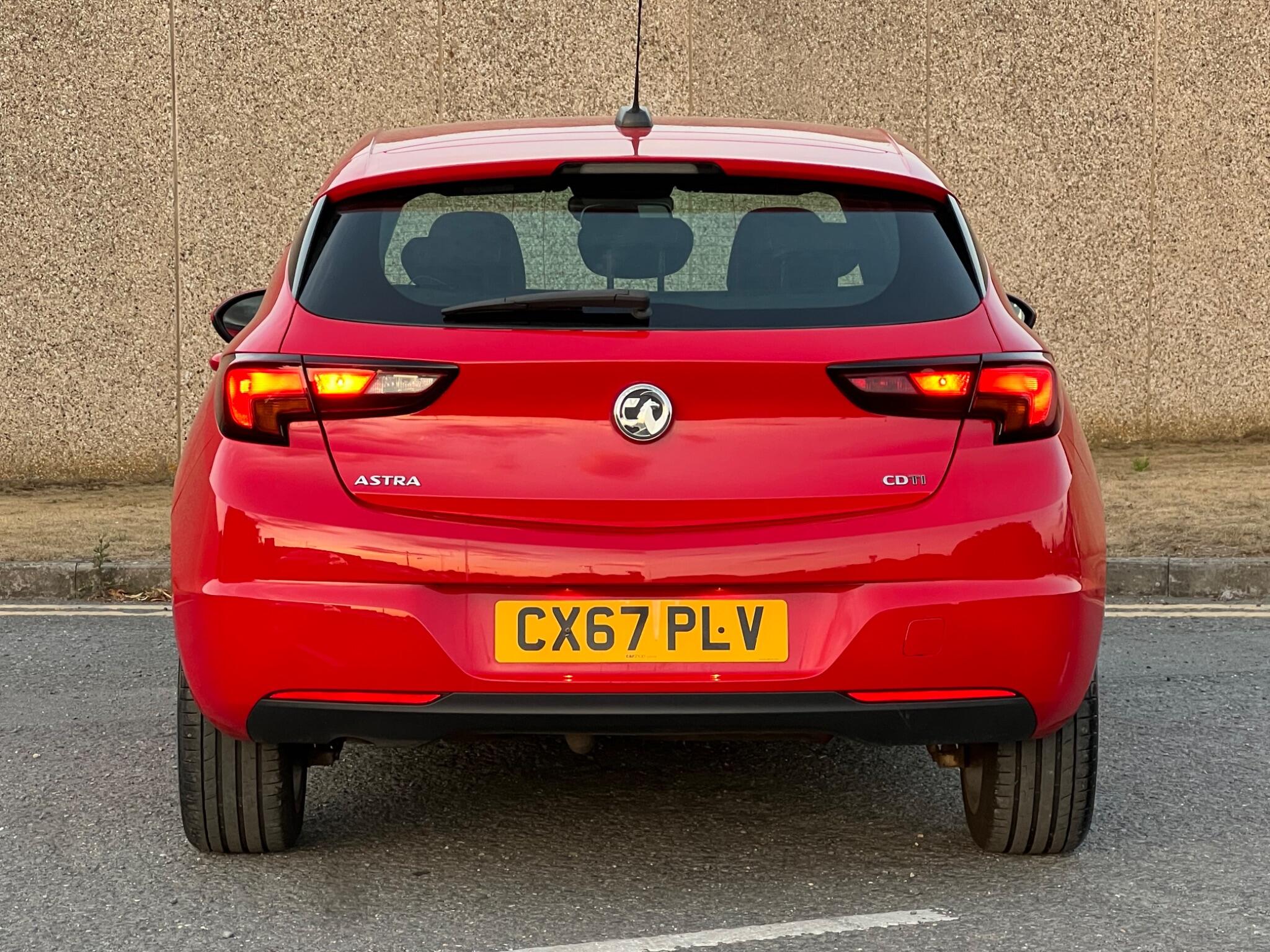 Vauxhall Astra view 7