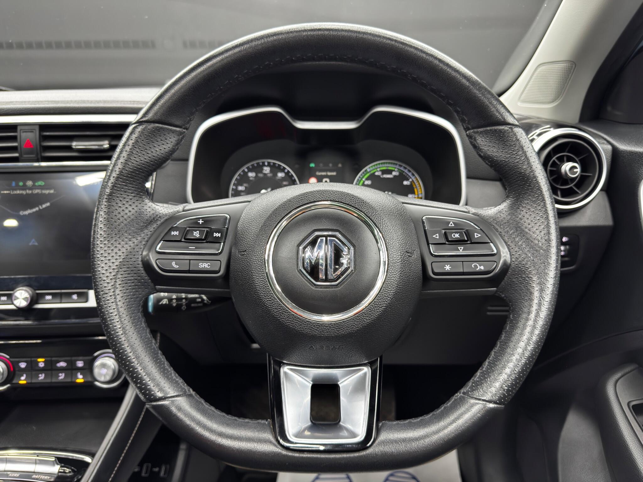 MG ZS view 19