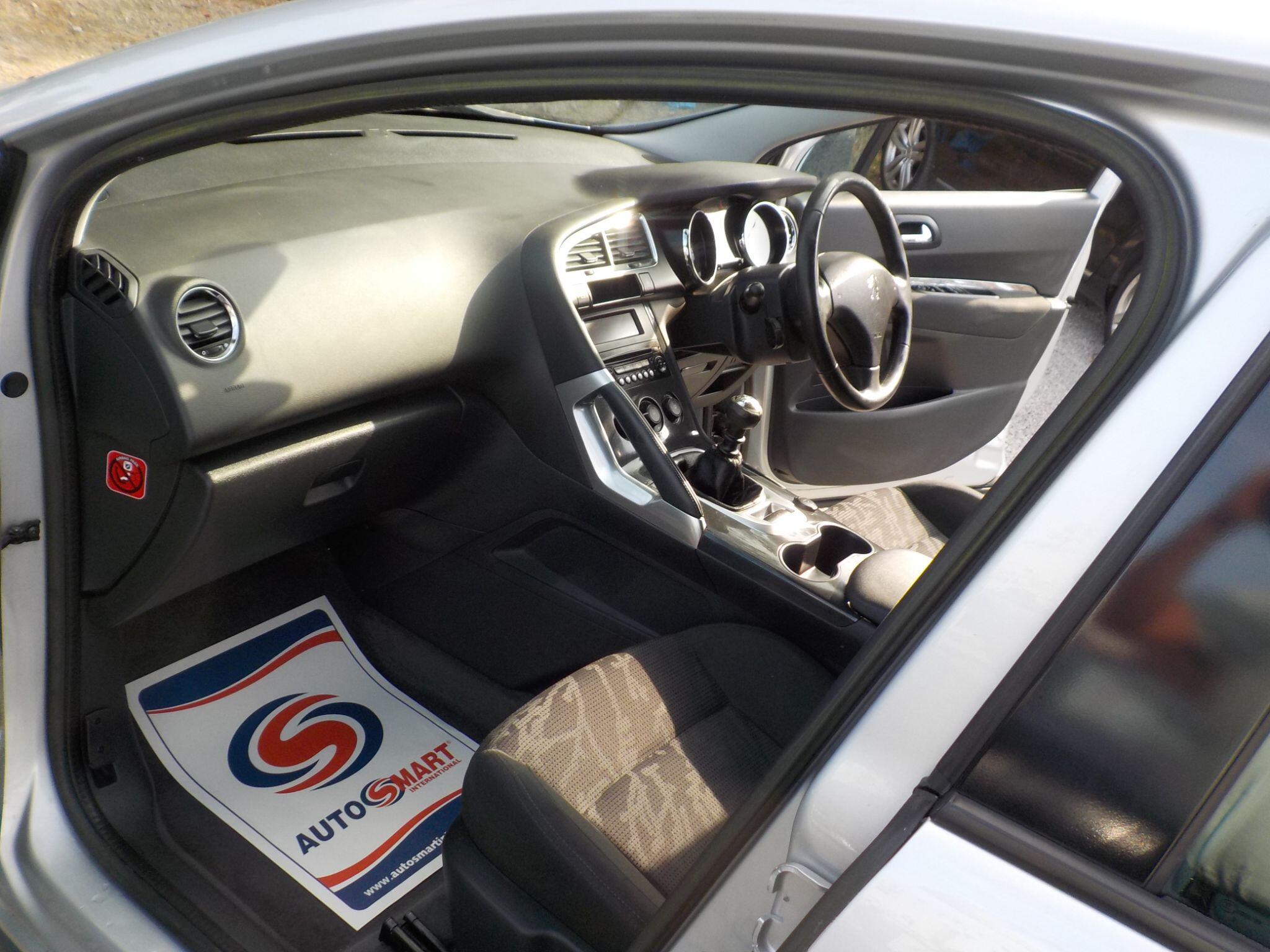 Peugeot 3008 1.6 HDi Active Euro 5 5dr