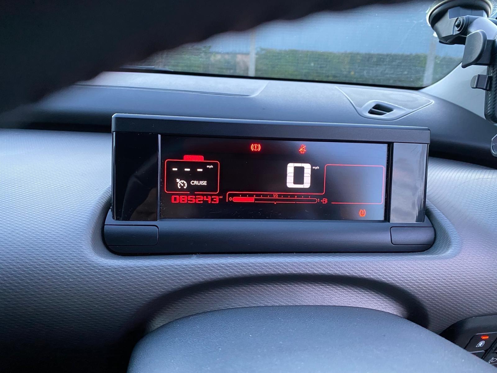 Citroen C4 Cactus view 18