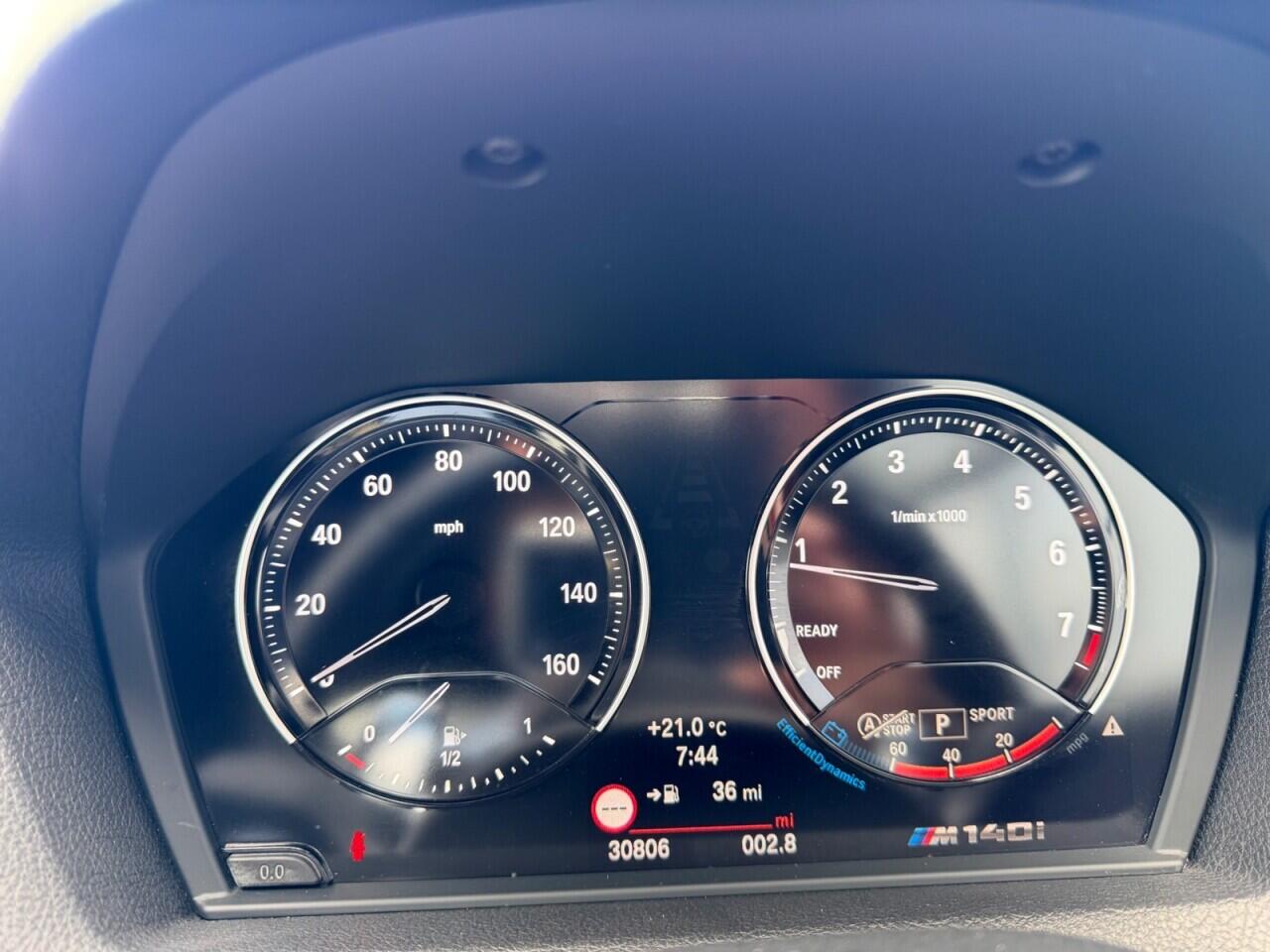 BMW 1 Series view 24