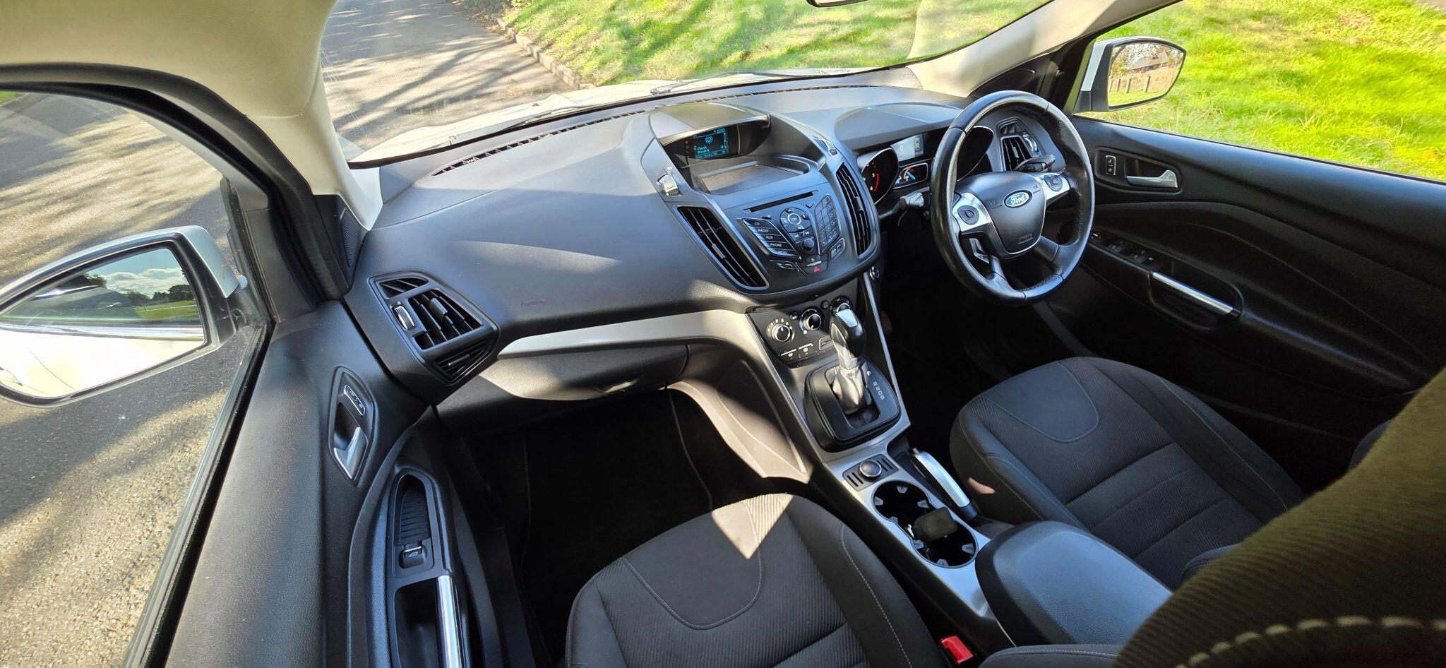Ford Kuga view 5