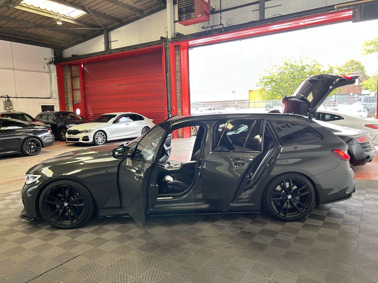 BMW 3 Series view 13